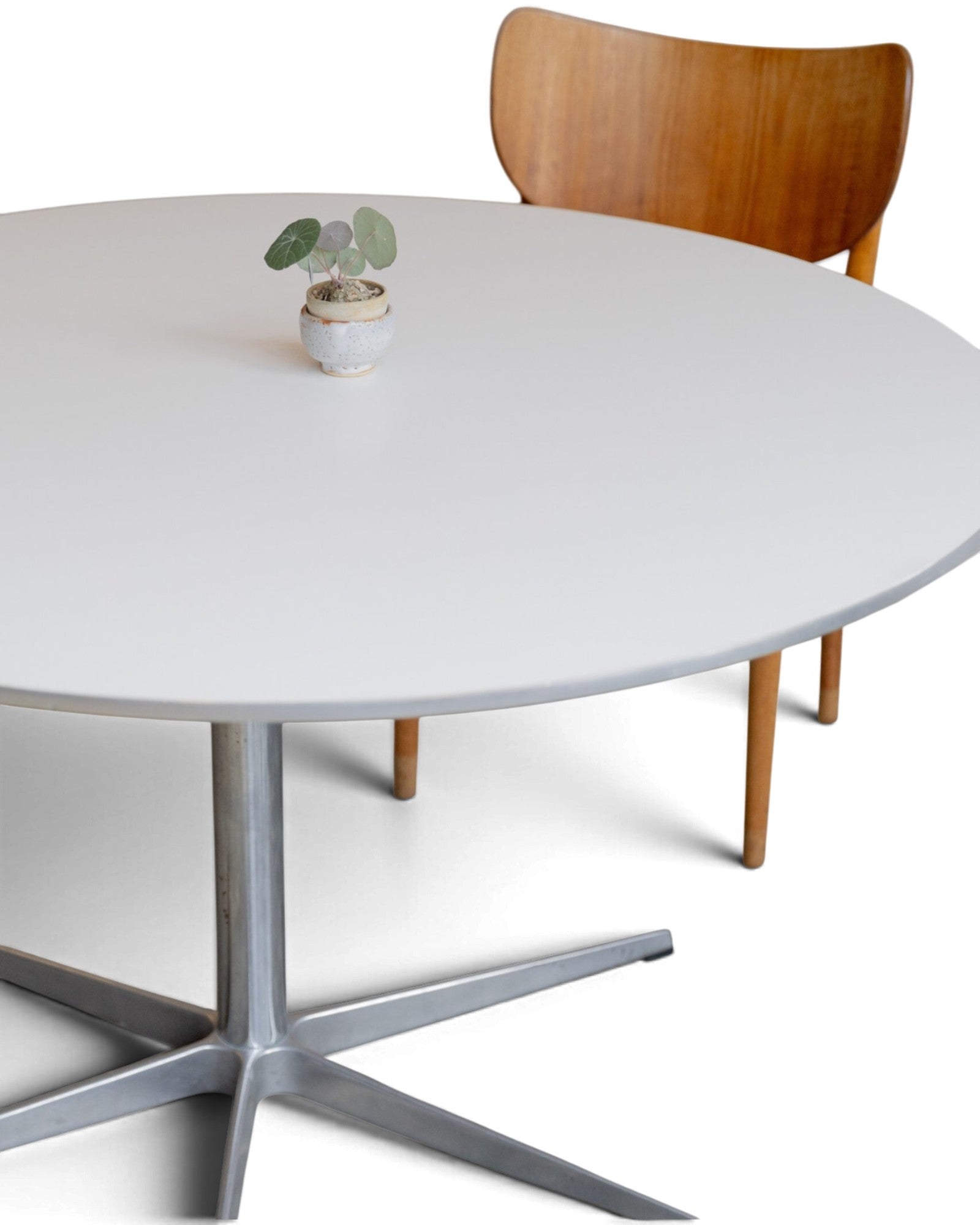 Arne Jacobsen A826 Dining Table by Fritz Hansen