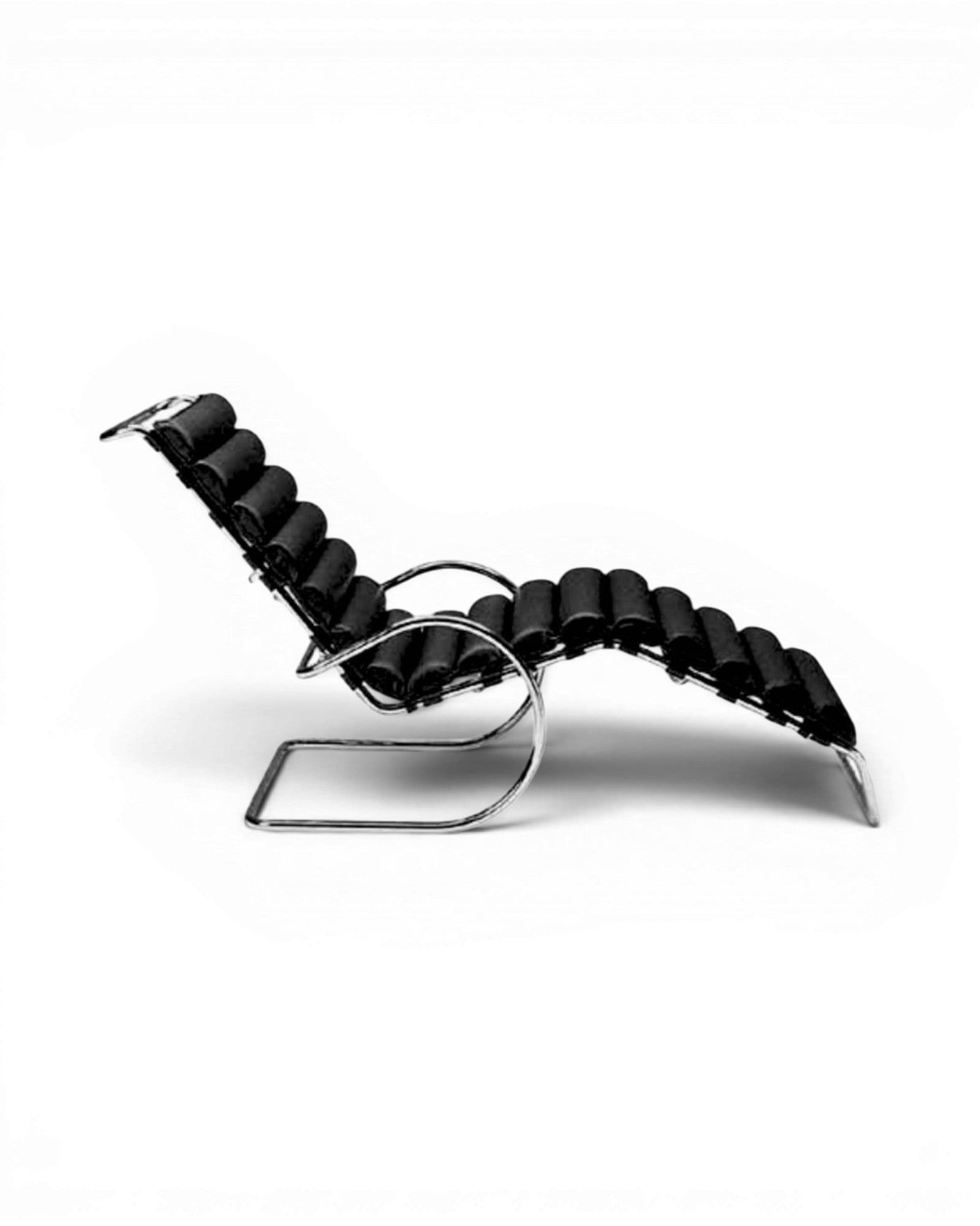 Model 242 MR Adjustable Chaise Lounge (Knoll International)
