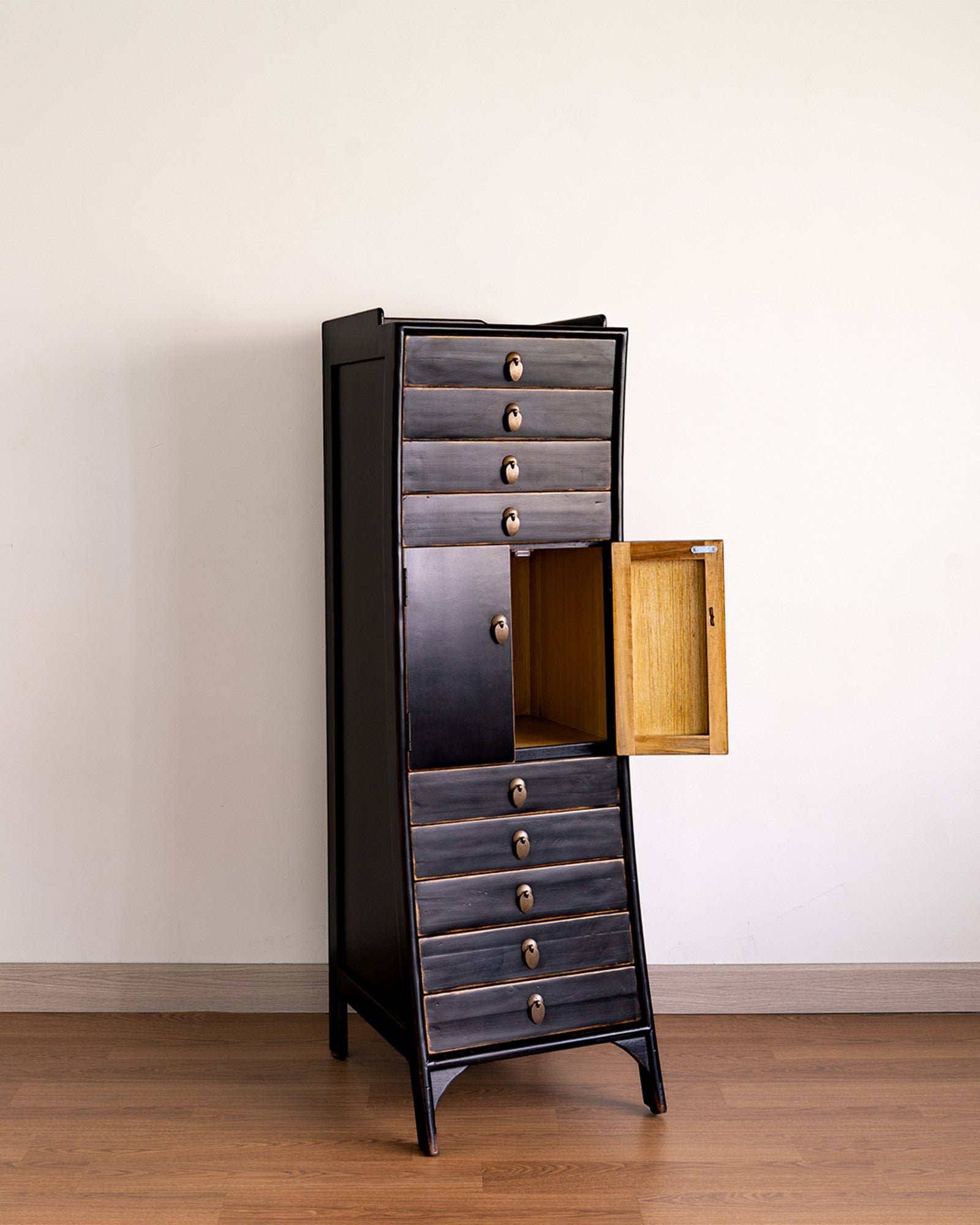 Chinese Black Lacquer Half-Moon Cabinet - Reproduction
