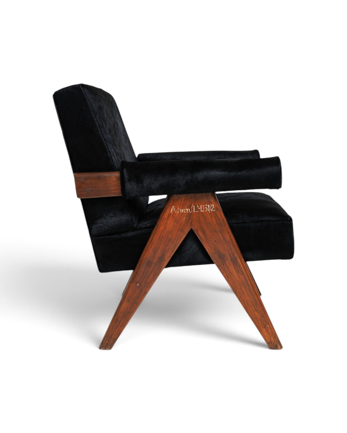 Pierre Jeanneret V-Leg Sofa Set with 2 Armchairs in Black Hide