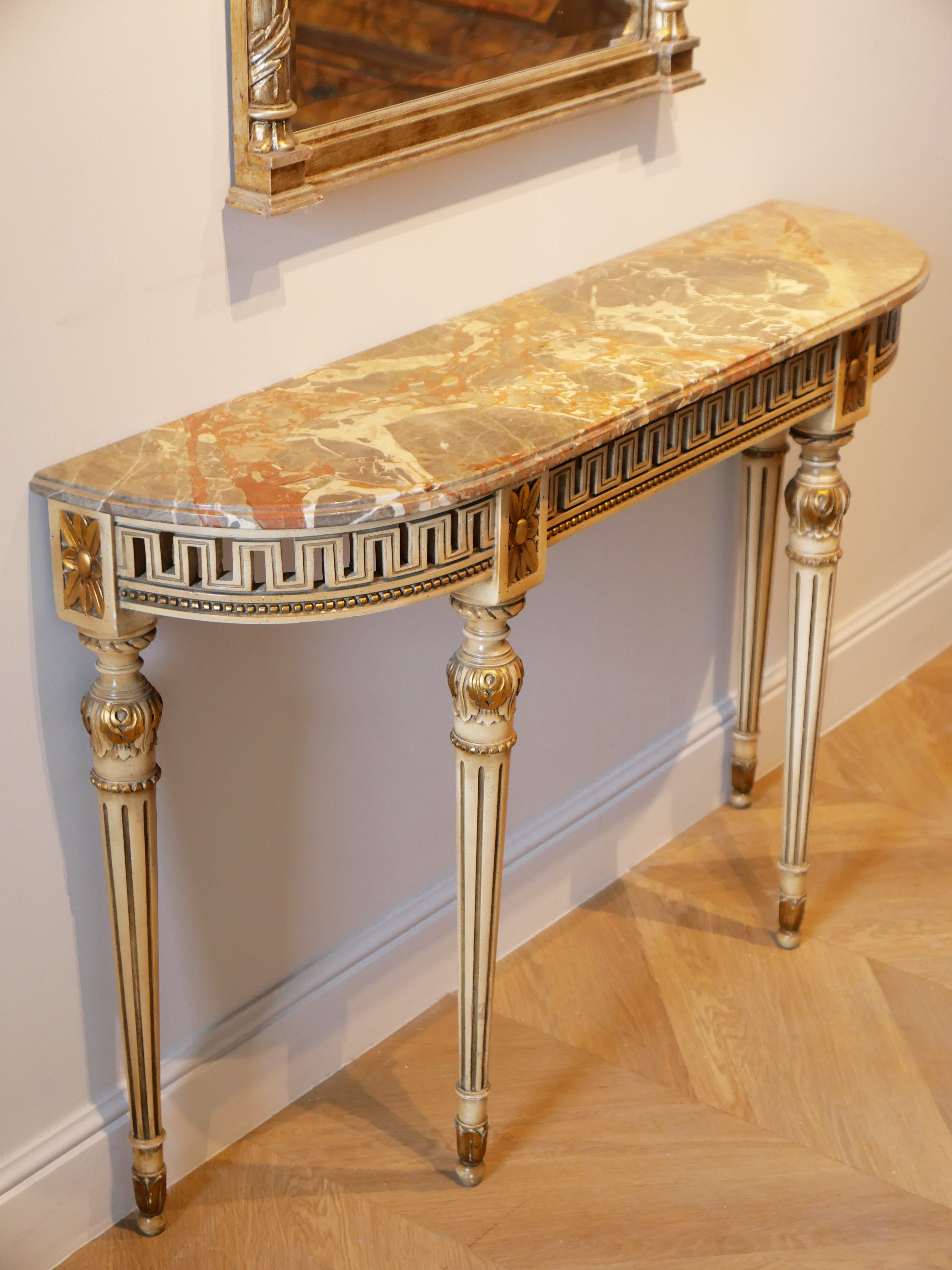 Louis XVI-Style Painted and Giltwood Console – Italian (Curved)