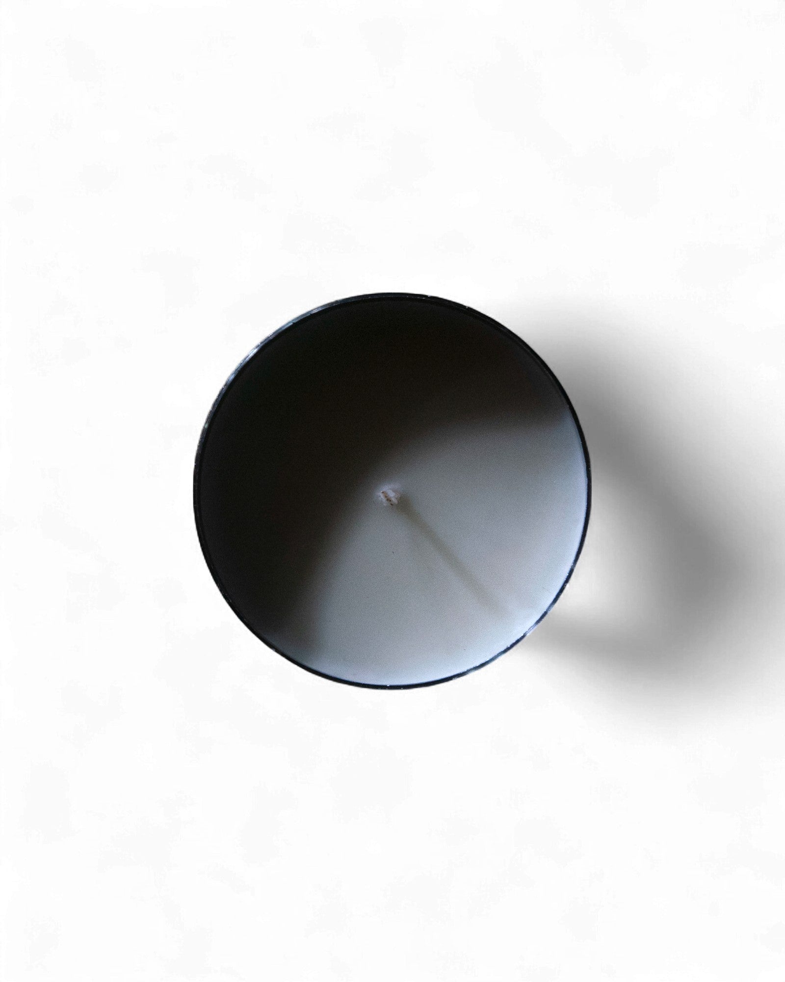 น้ำไหล (Flowing Water) Crafted Scented Candle (M) 100g - Surround Living - 11