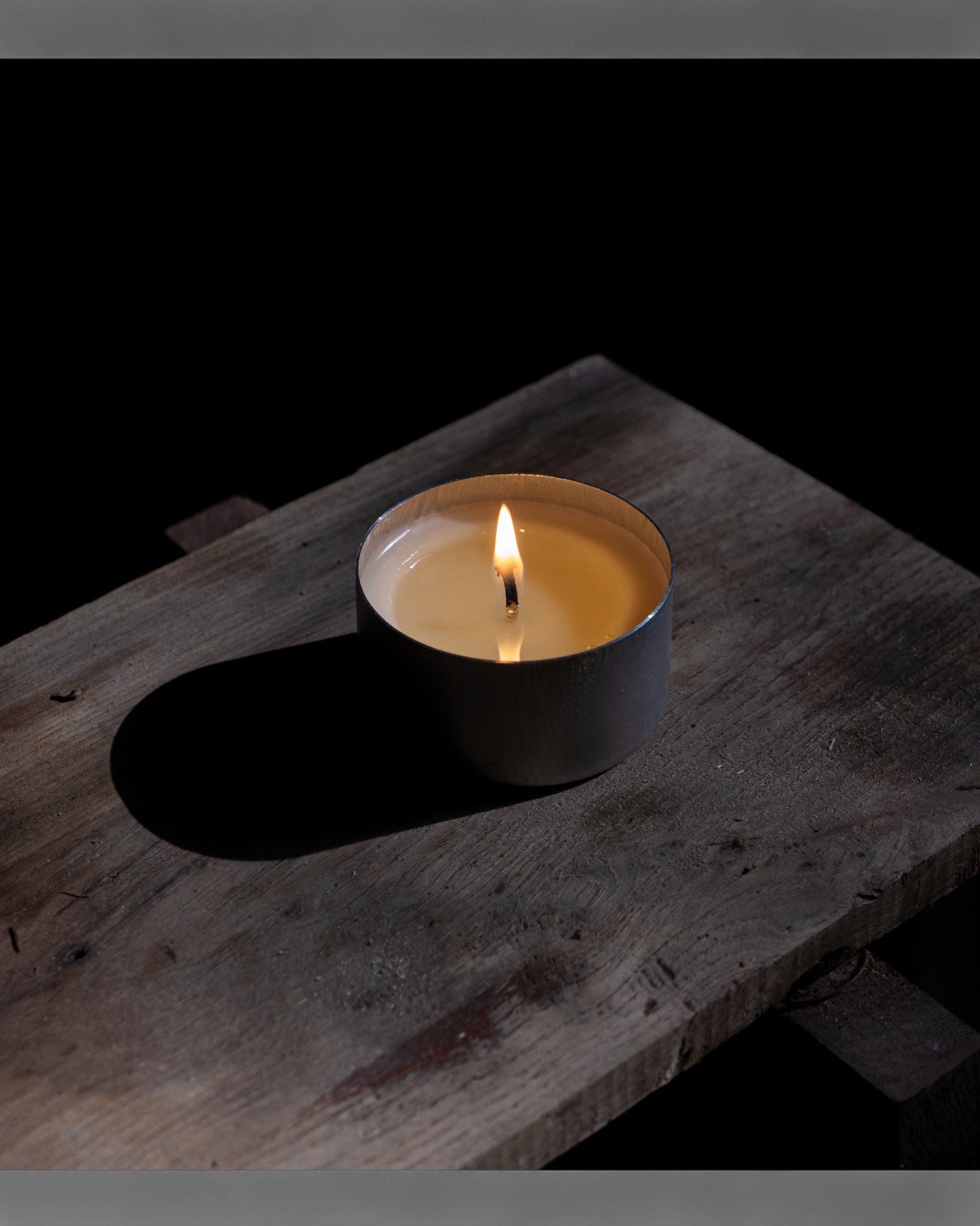ทะเลหมอก (Sea of Mist) Crafted Scented Candle (L) 180g - Surround Living - 18