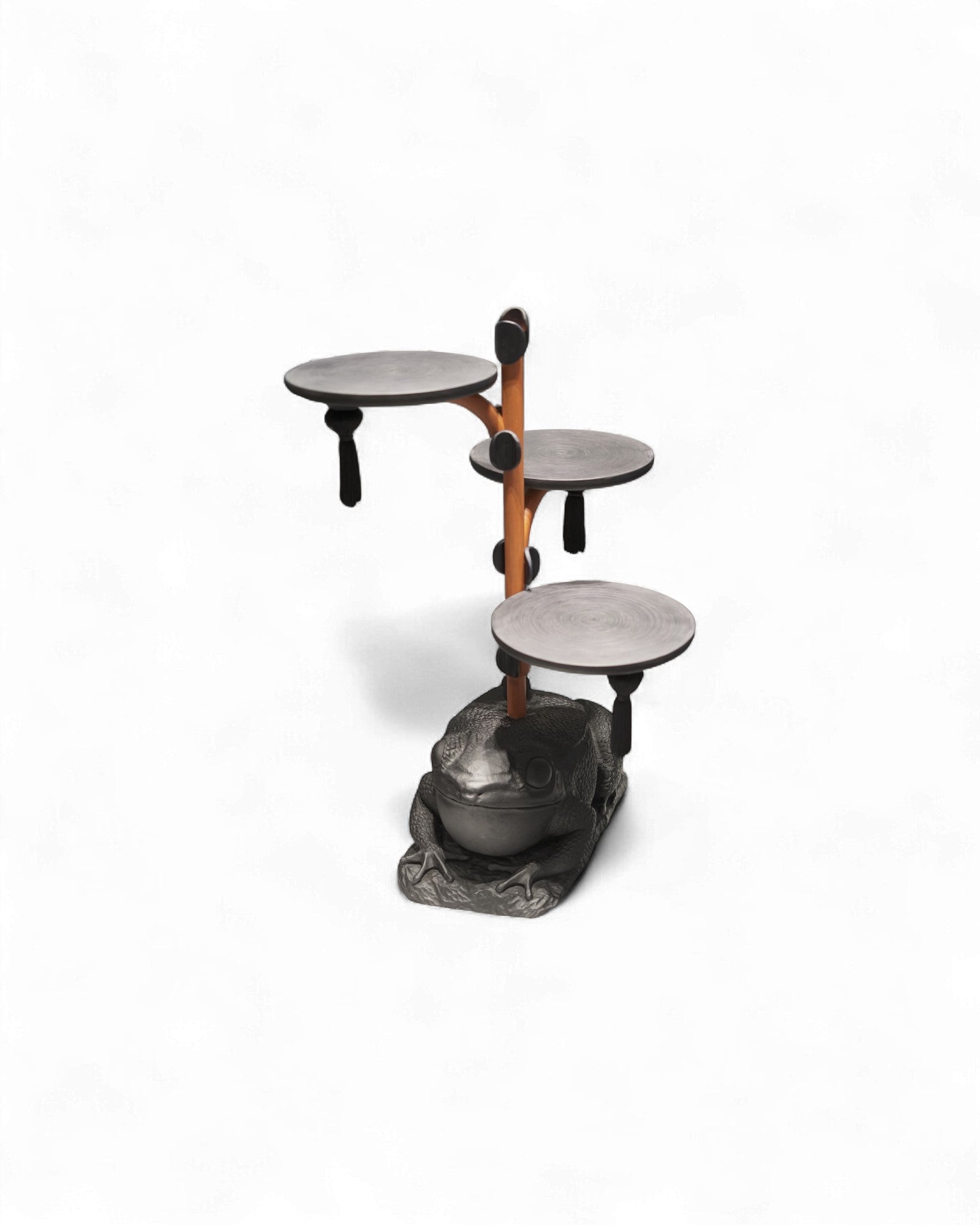 AMO ARTE — Frog Pedestal Table