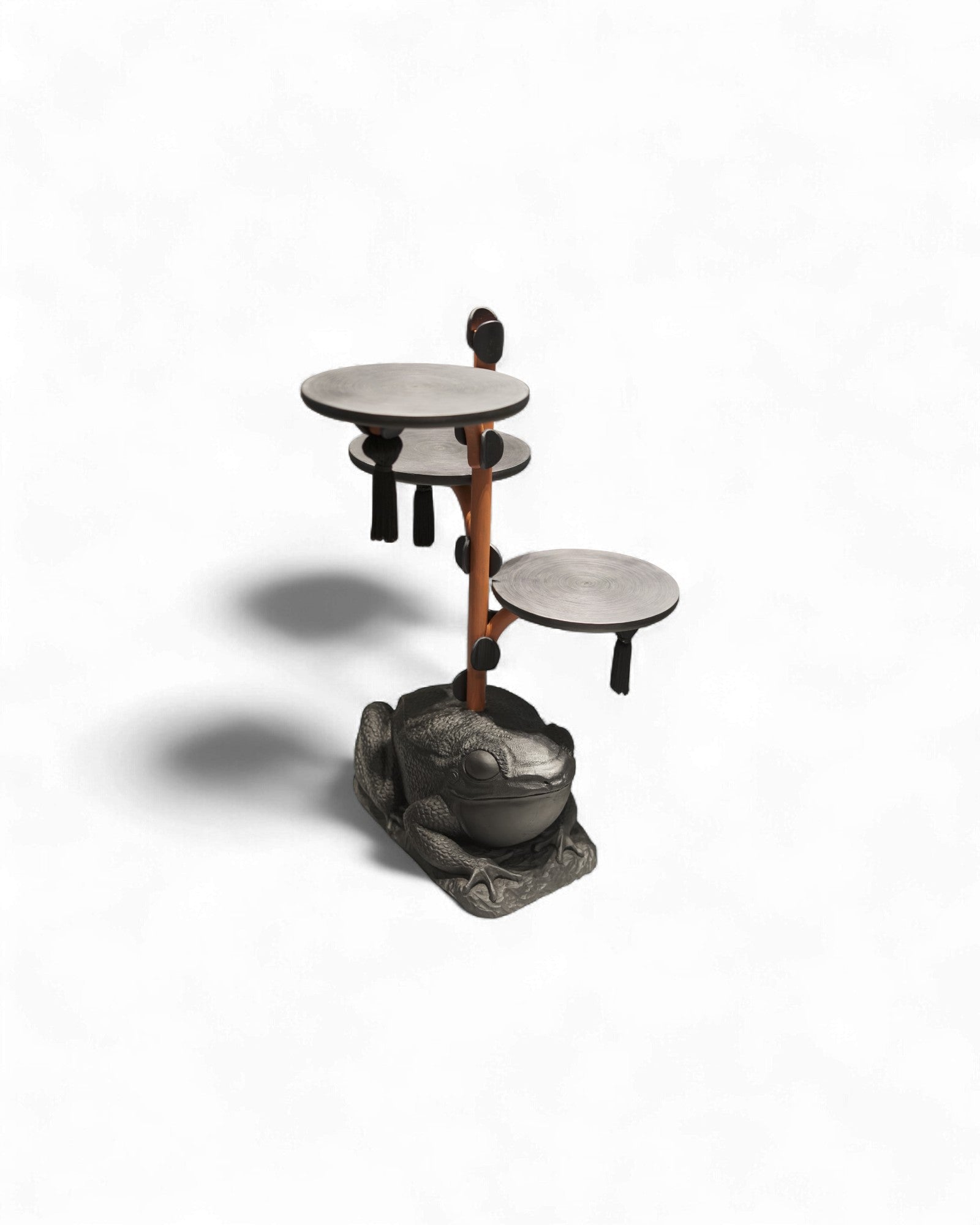 AMO ARTE — Frog Pedestal Table