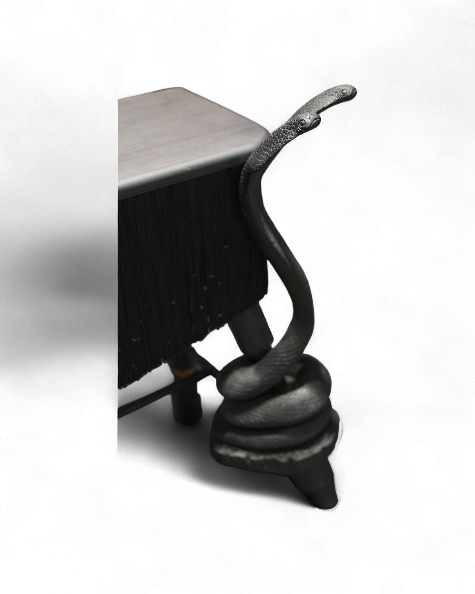 AMO ARTE — Serpent Cabinet