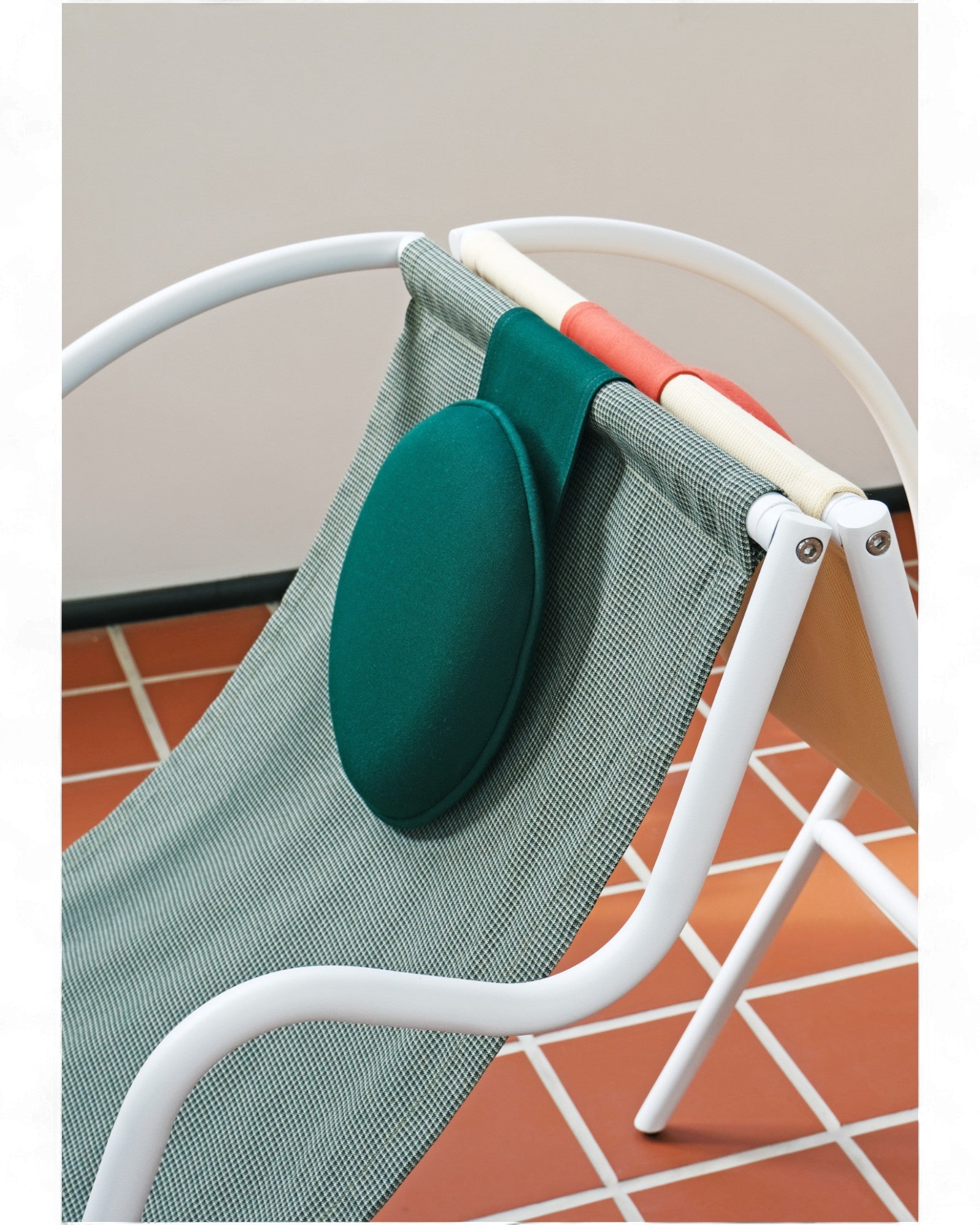 The Ebbar Chair - Pesto