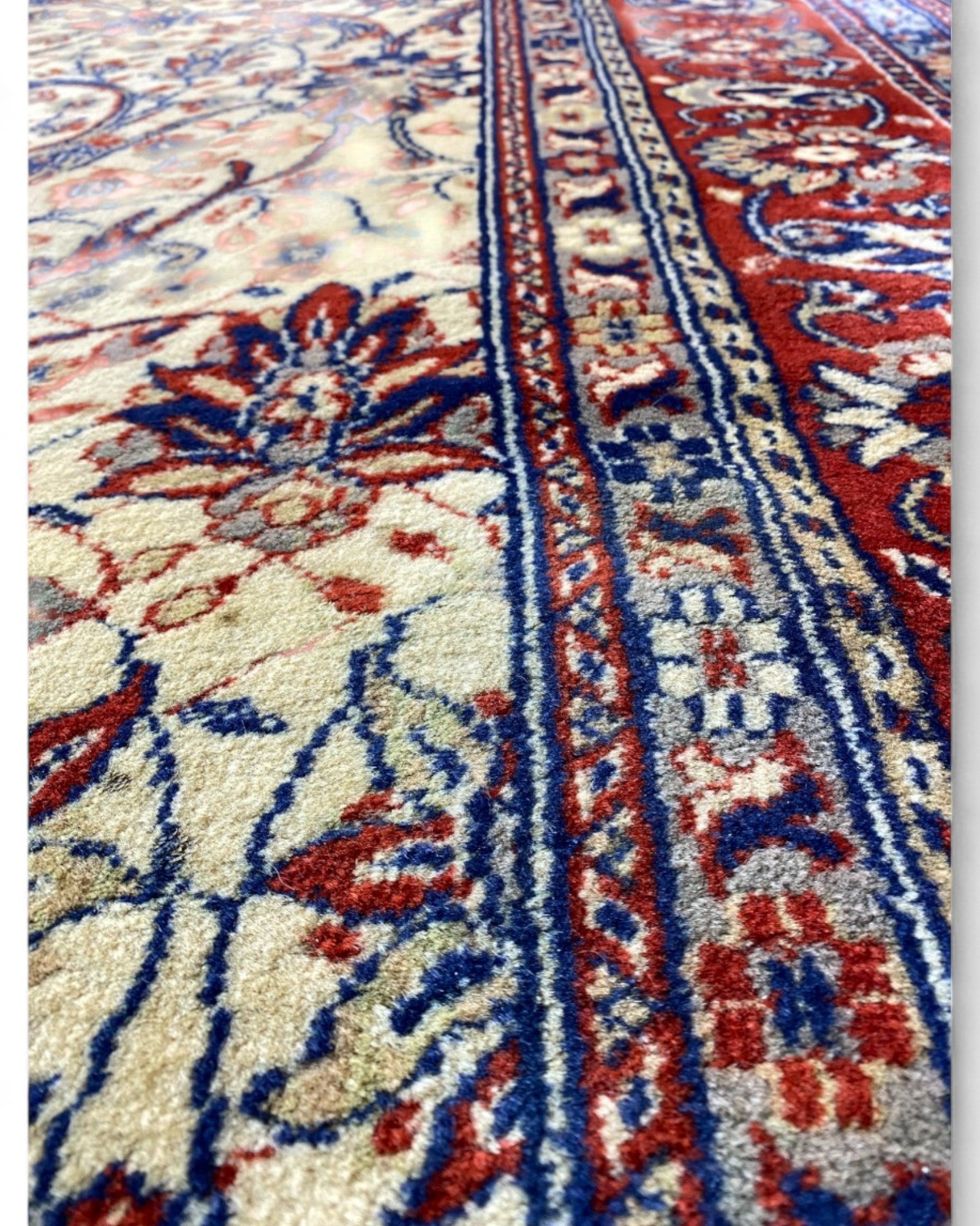 Classic Persian-Style Machine-Woven Rug in Ivory, Red, and Blue | 295 x 200cm