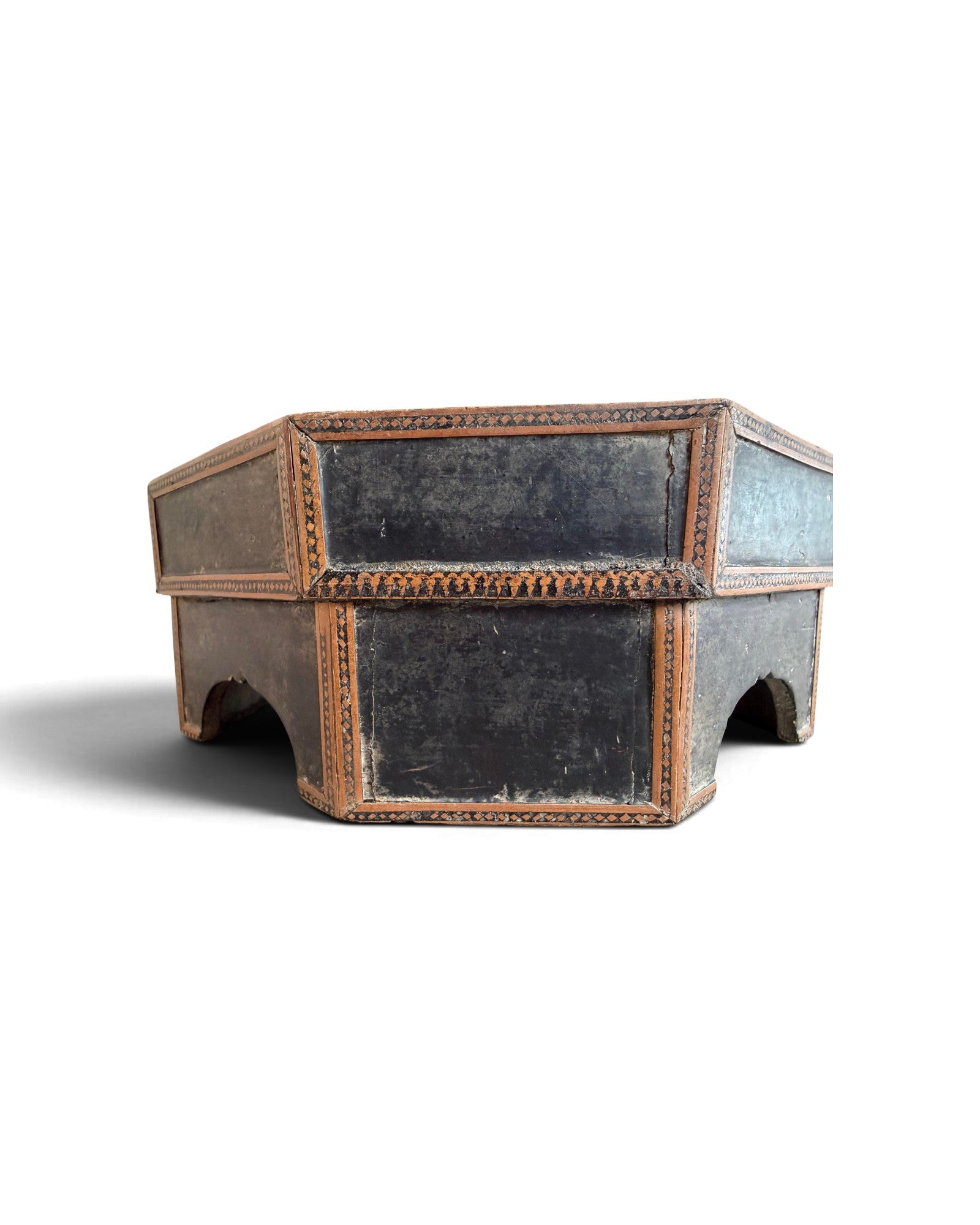 Burmese Betel Tray (เซี่ยนหมาก)