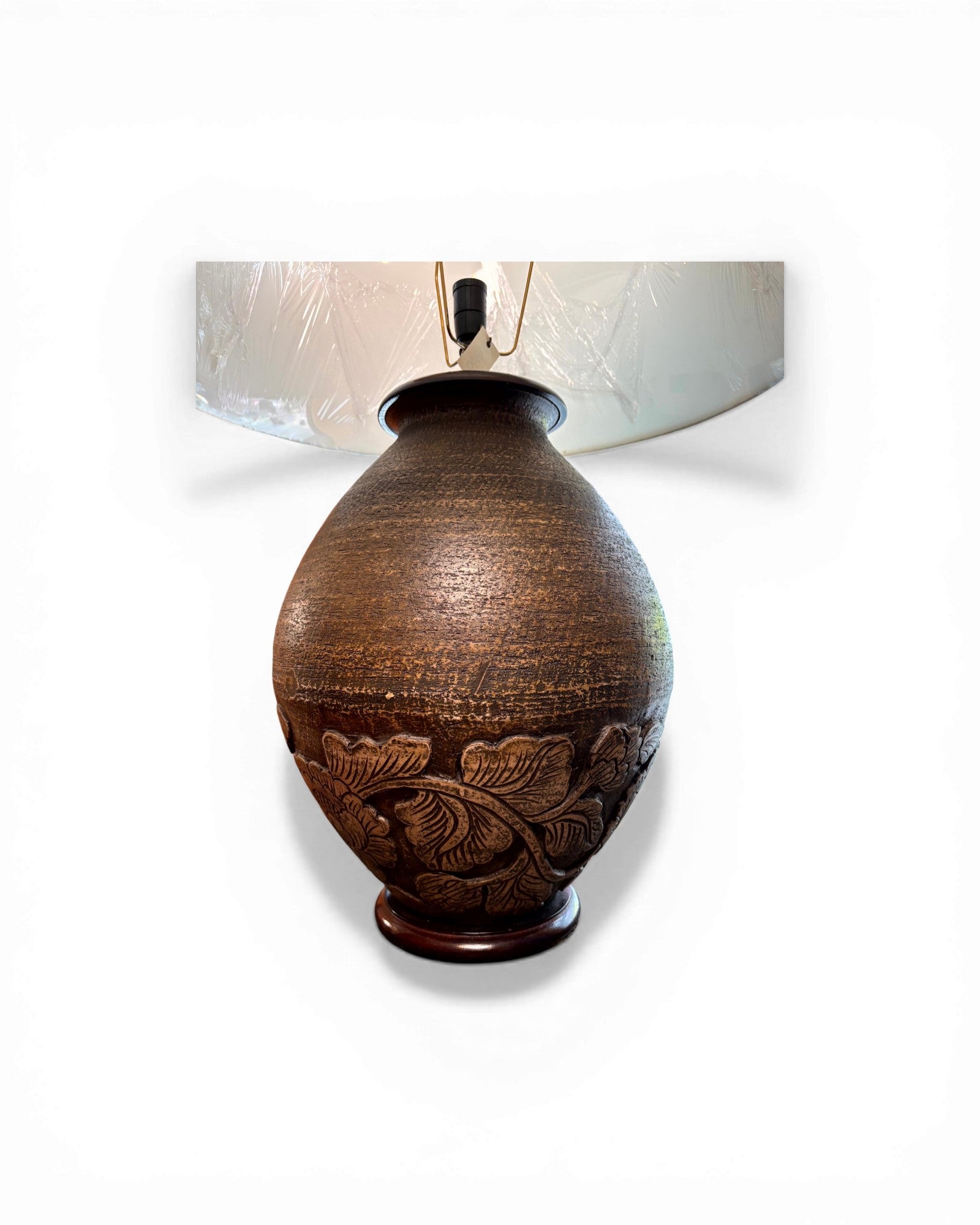 Dark Cocoa Carved Ceramic Table Lamp with Gloss Linen Shade - Surround Living - 3