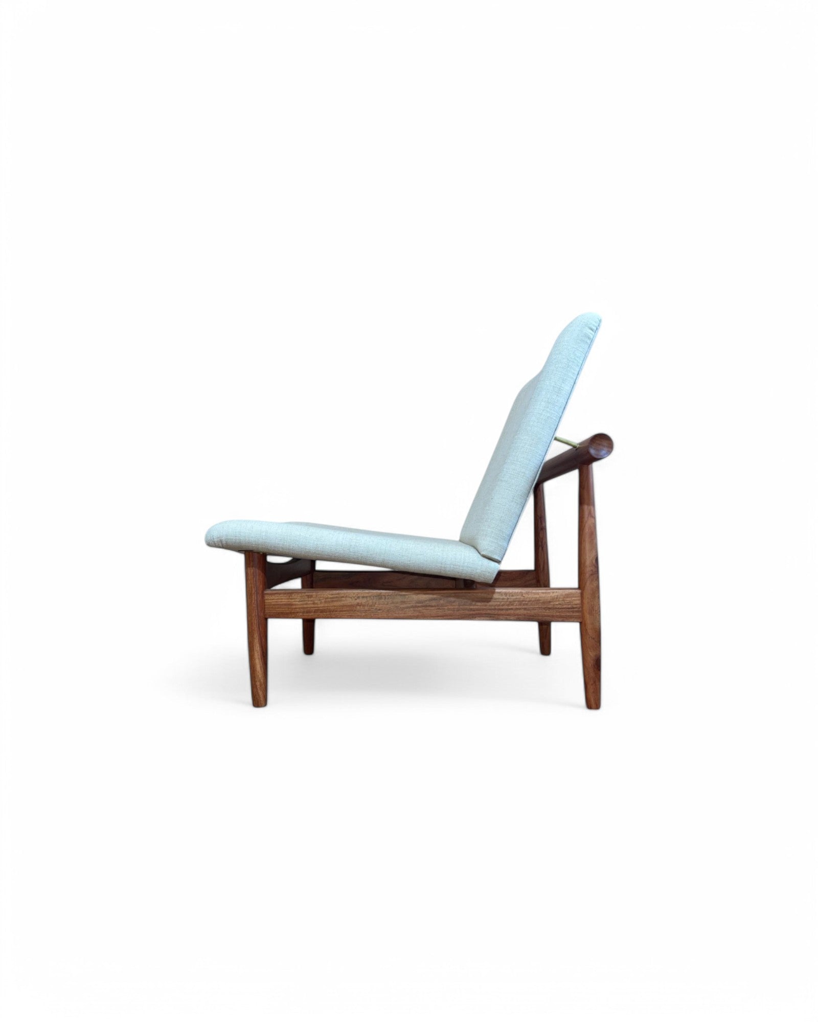 Cream Kokoro T Frame Rosewood Lounge Chair