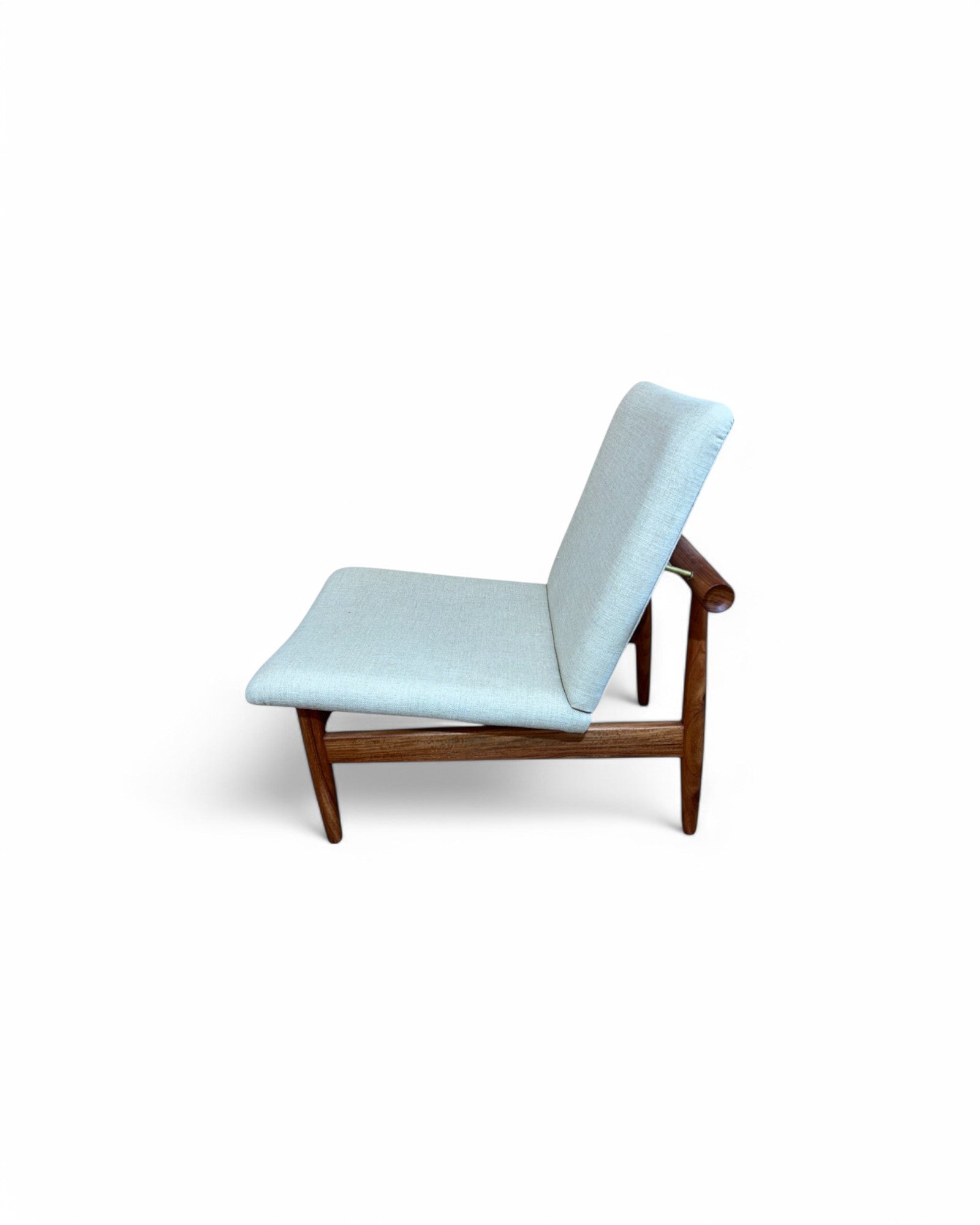 Cream Kokoro T Frame Rosewood Lounge Chair