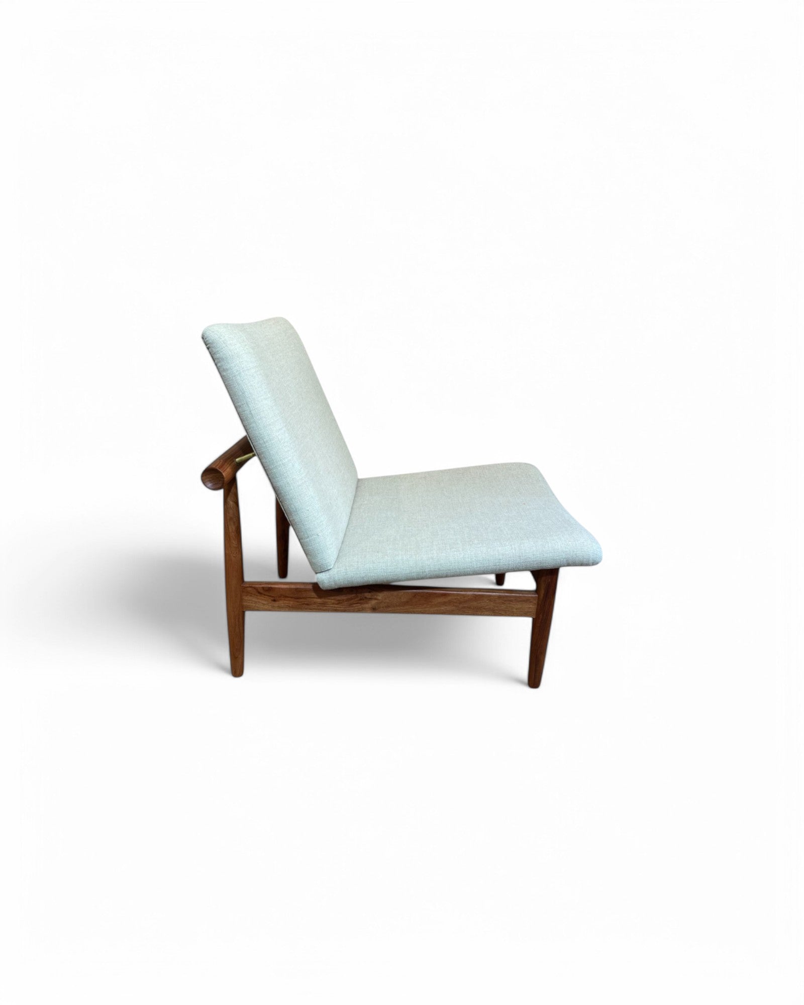 Cream Kokoro T Frame Rosewood Lounge Chair