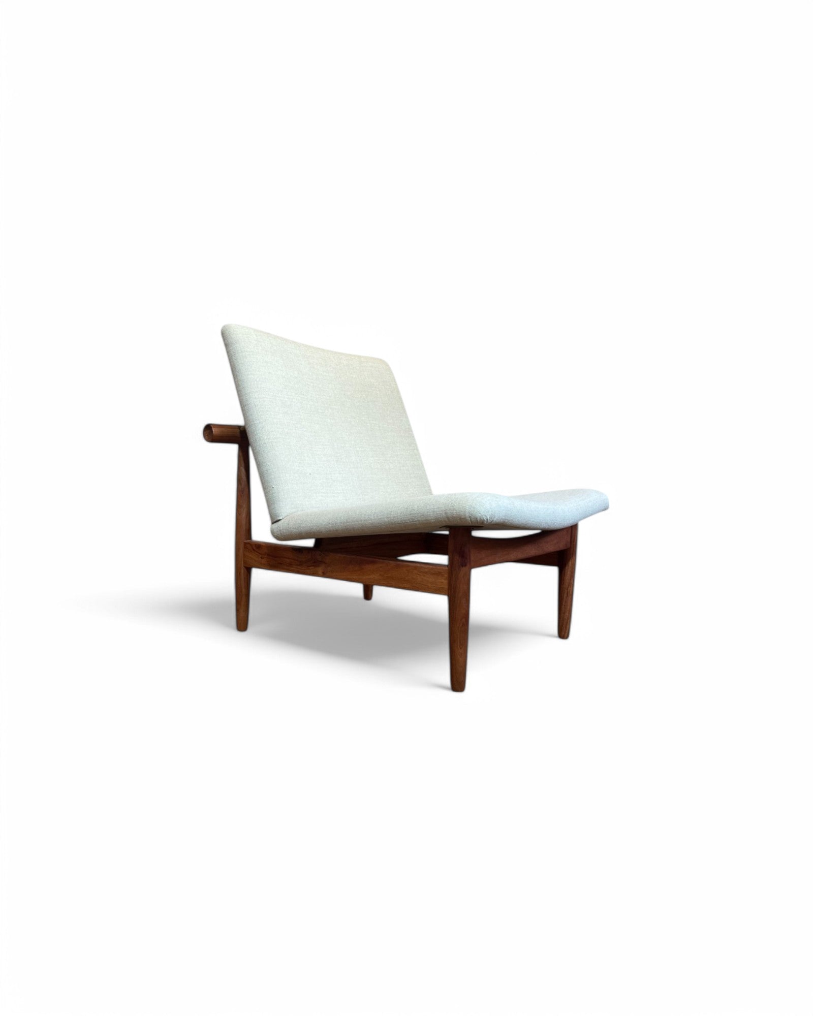 Cream Kokoro T Frame Rosewood Lounge Chair