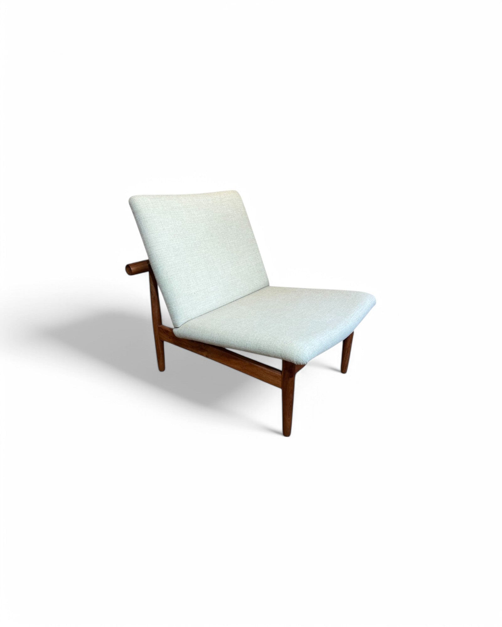 Cream Kokoro T Frame Rosewood Lounge Chair