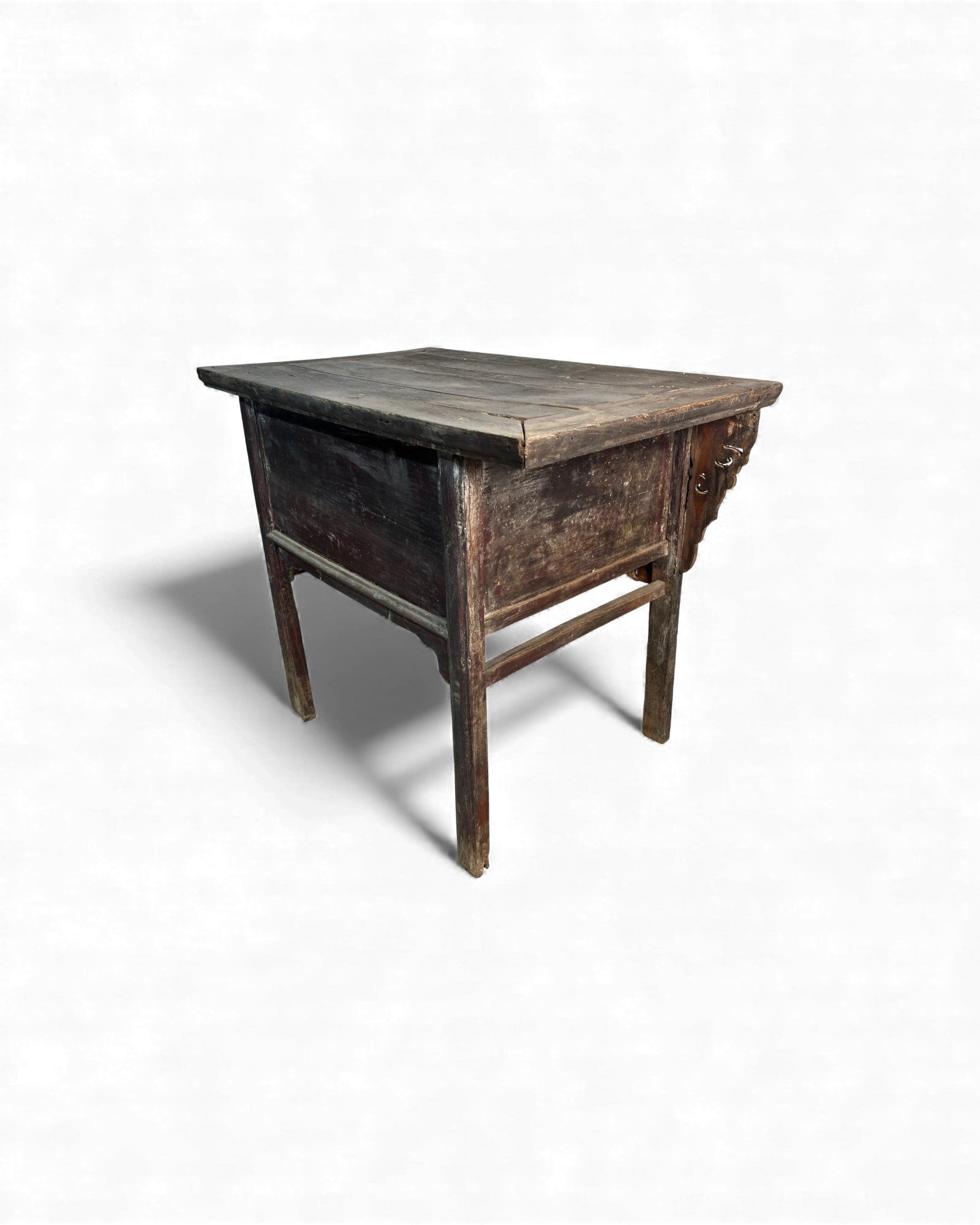 Chinese Black - Lacquer Coffer with Later Red and White Paintwork - Surround Living - 38