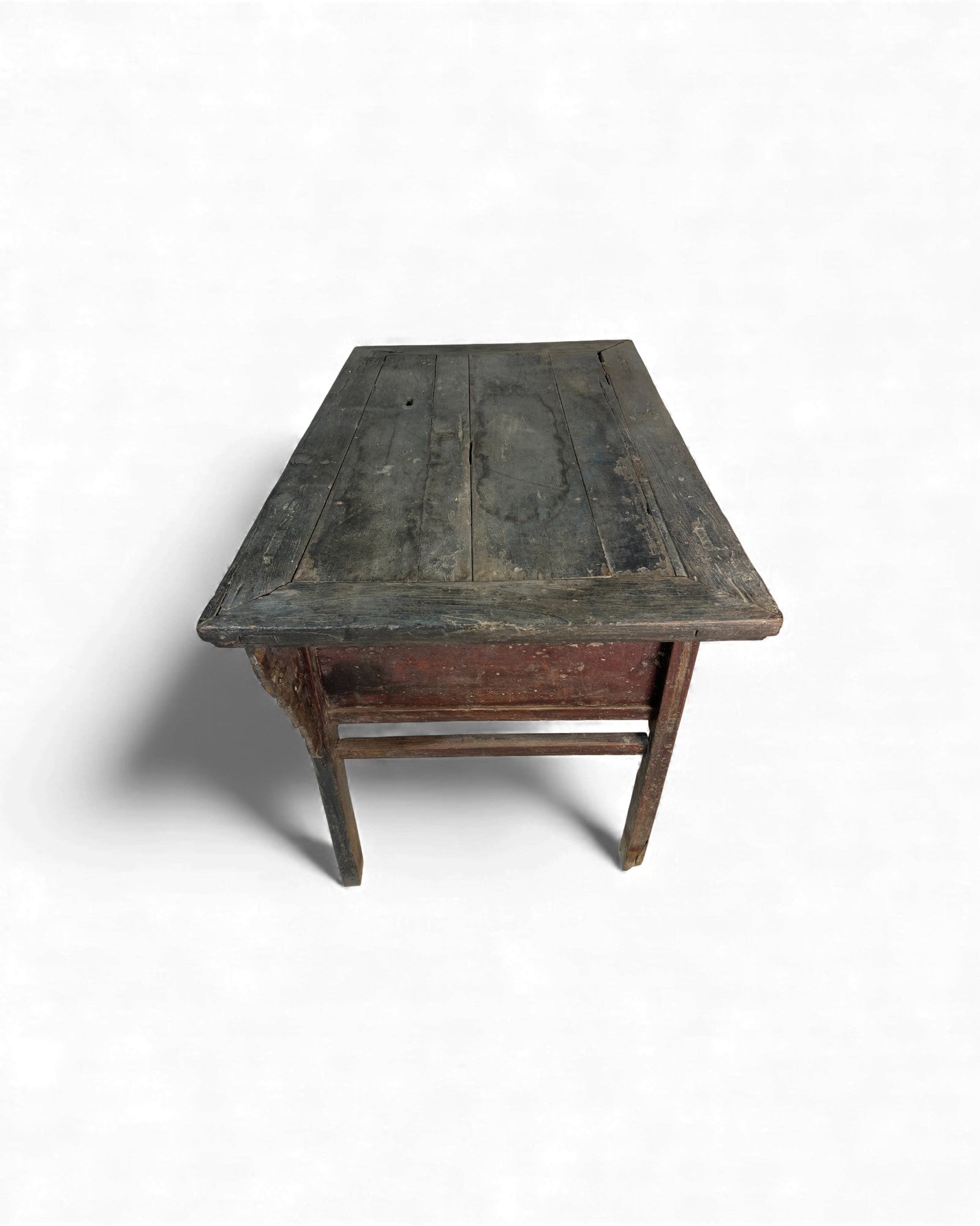 Chinese Black - Lacquer Coffer with Later Red and White Paintwork - Surround Living - 10