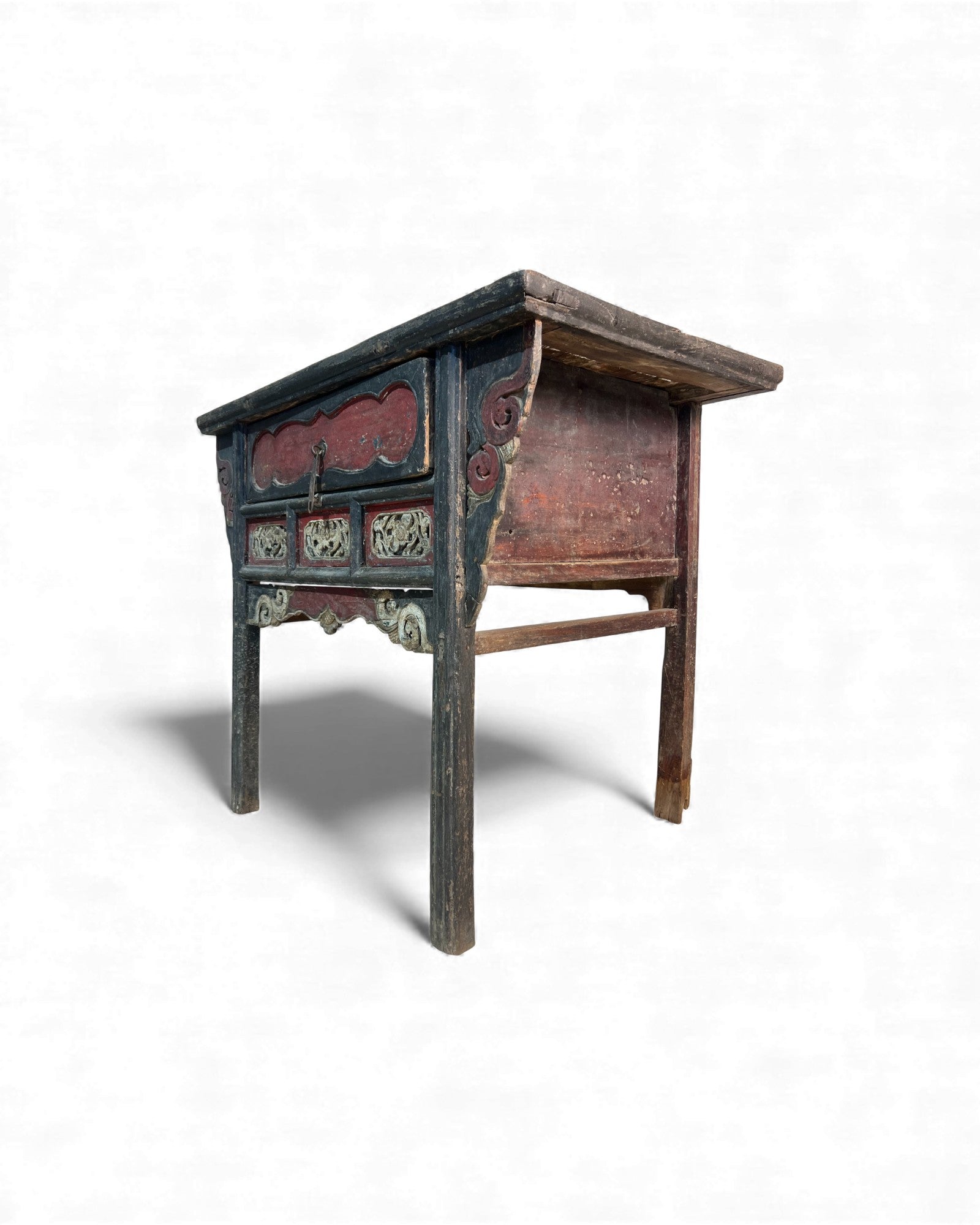 Chinese Black - Lacquer Coffer with Later Red and White Paintwork - Surround Living - 29