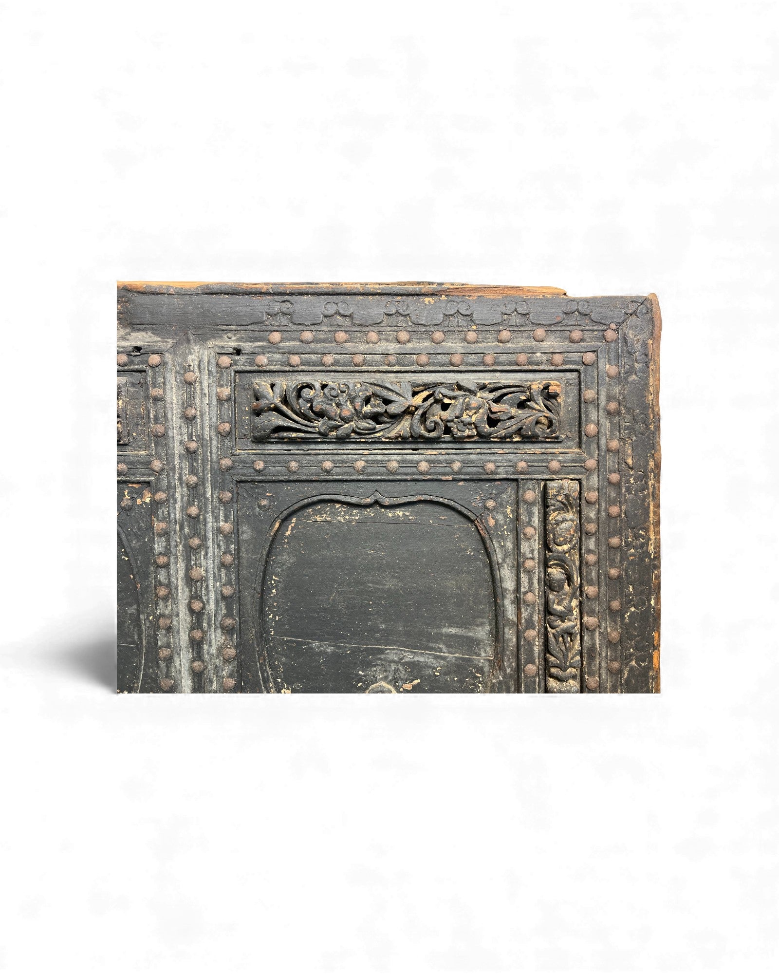 17th - Century Chinese Temple Money Chest in Black Lacquer - Surround Living - 9