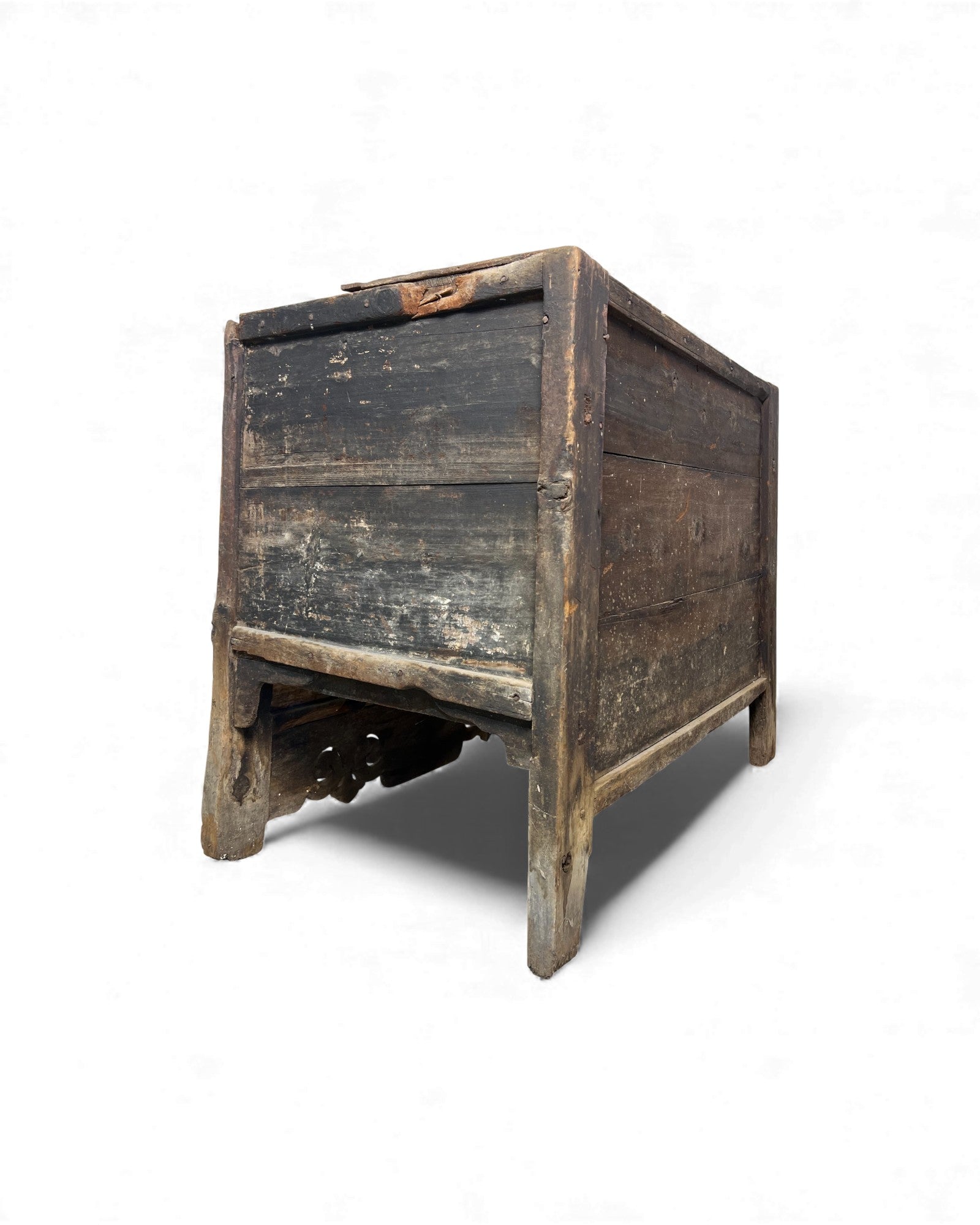 17th - Century Chinese Temple Money Chest in Black Lacquer - Surround Living - 12