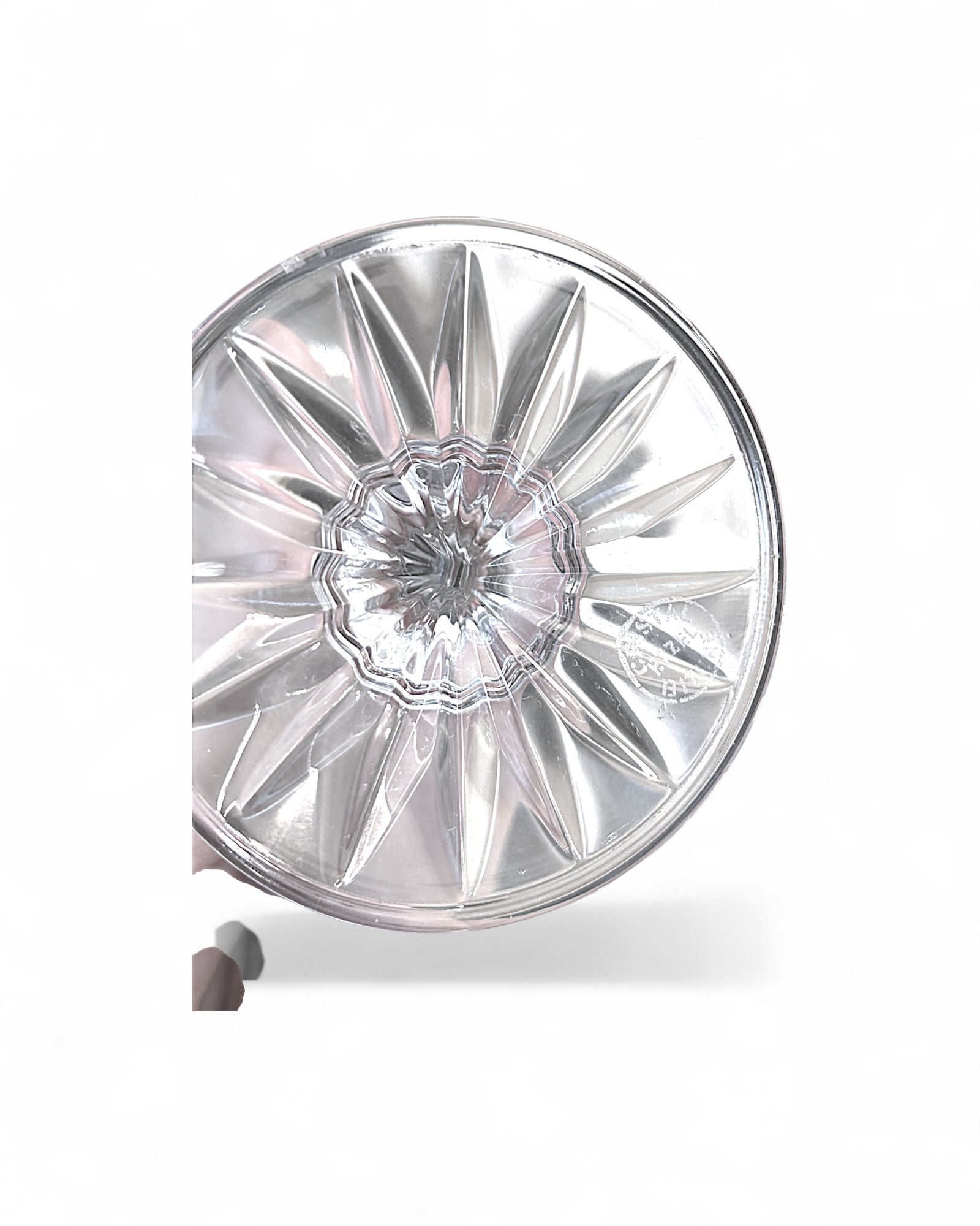 Vintage Starburst-Cut Crystal Wine Glasses – Set of 5
