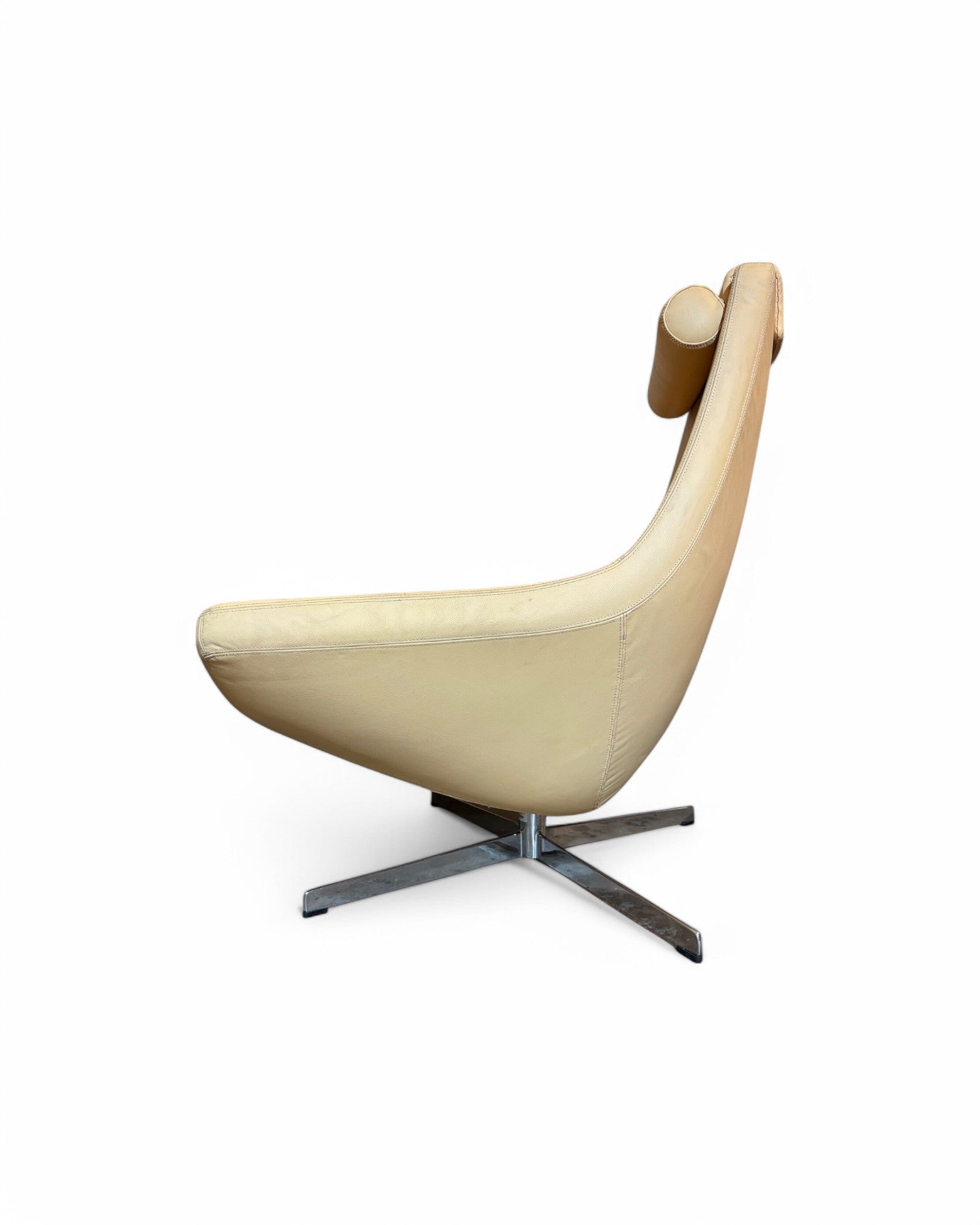 Metropolitan Cream Leather Swivel Armchair