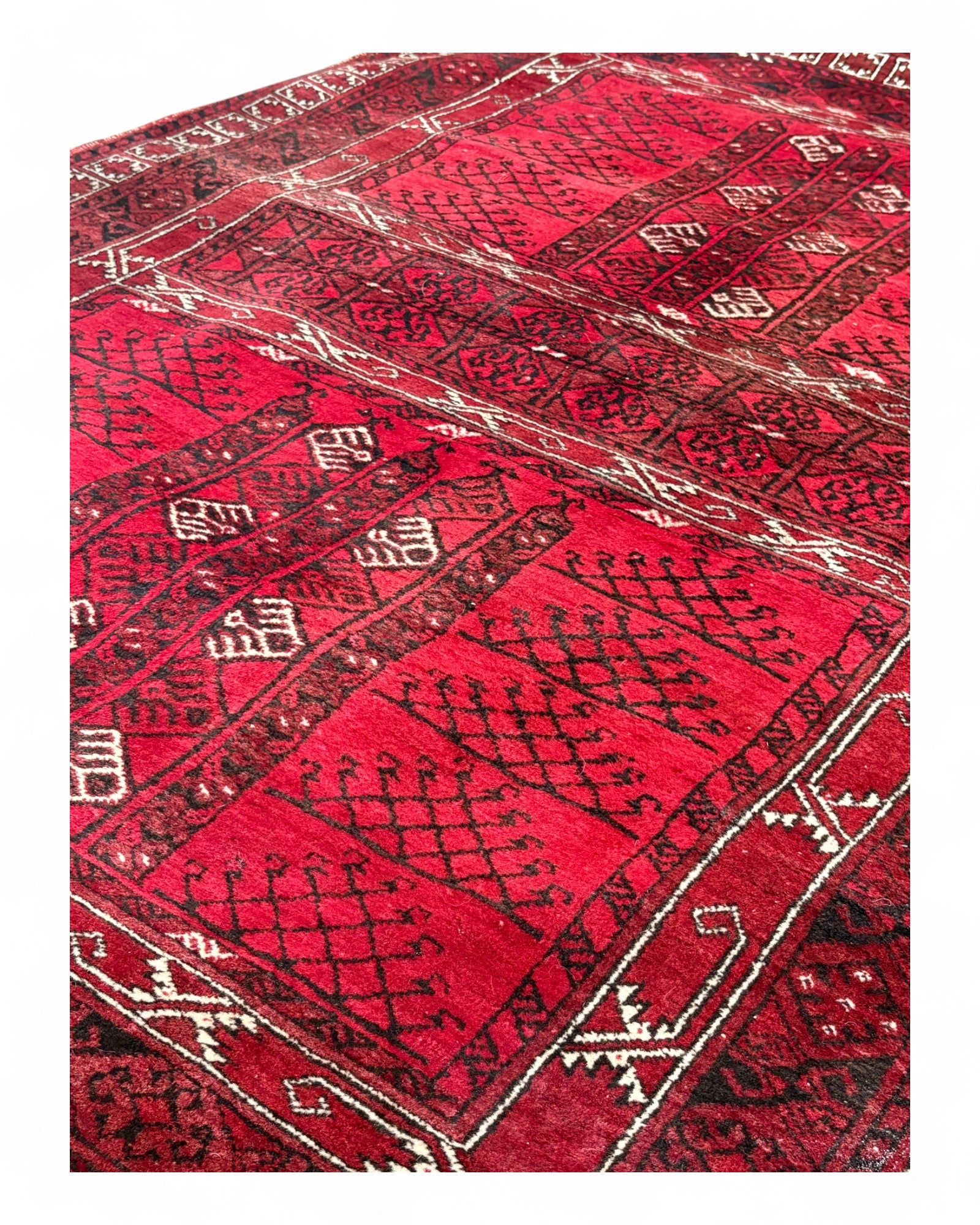 Vintage Afghan Wool Rug | 132 x 182cm
