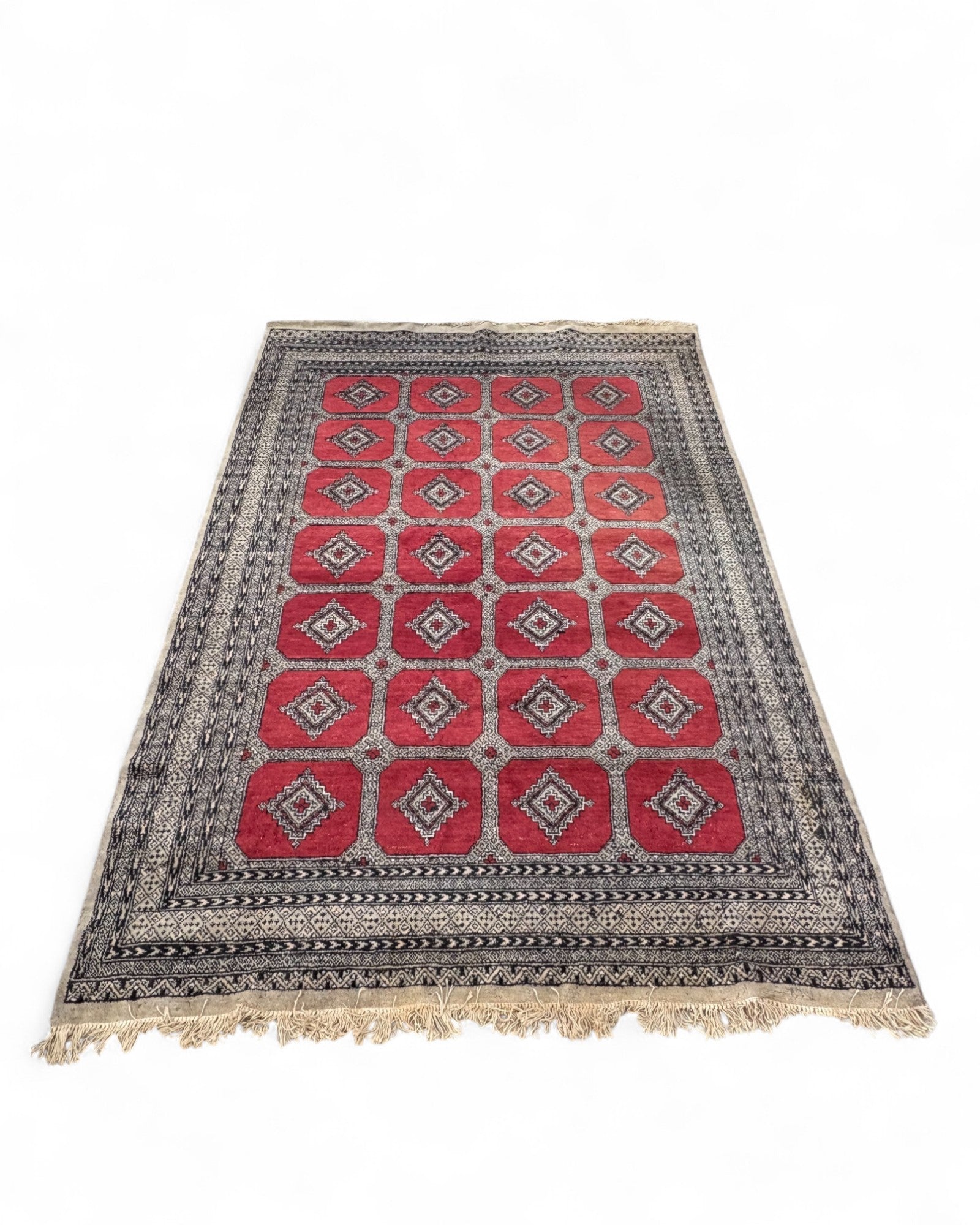 Bokhara Wool Rug – Pakistan | 188 x 277 cm
