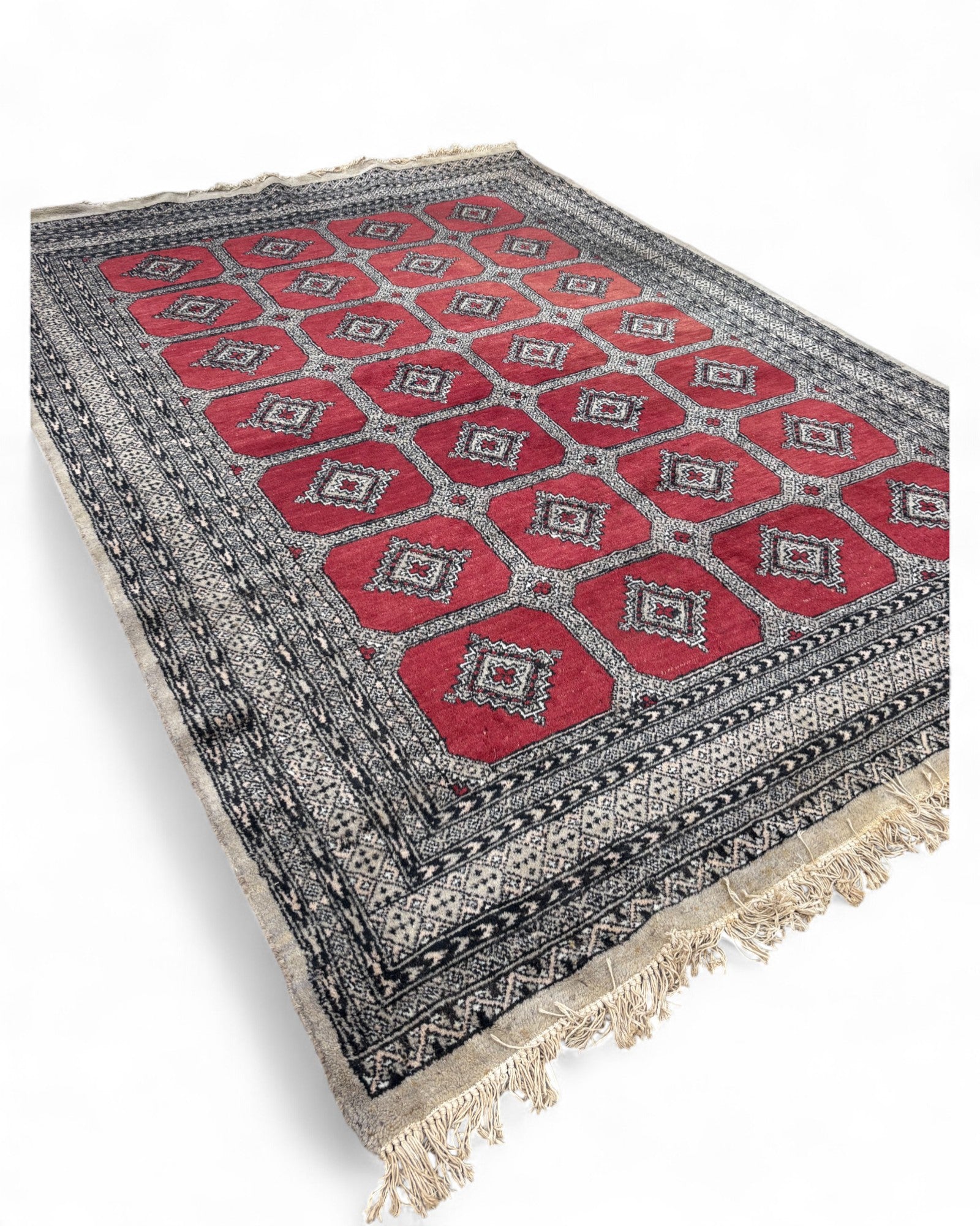 Bokhara Wool Rug – Pakistan | 188 x 277 cm