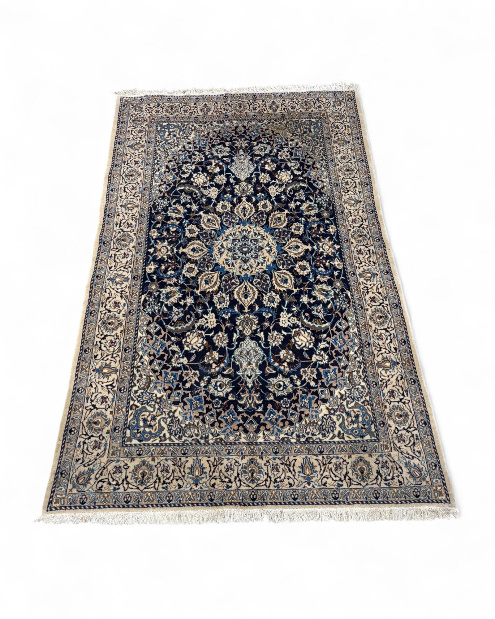 Persian Nain-Style Floral Medallion Rug – Iran | 158 x 250 cm