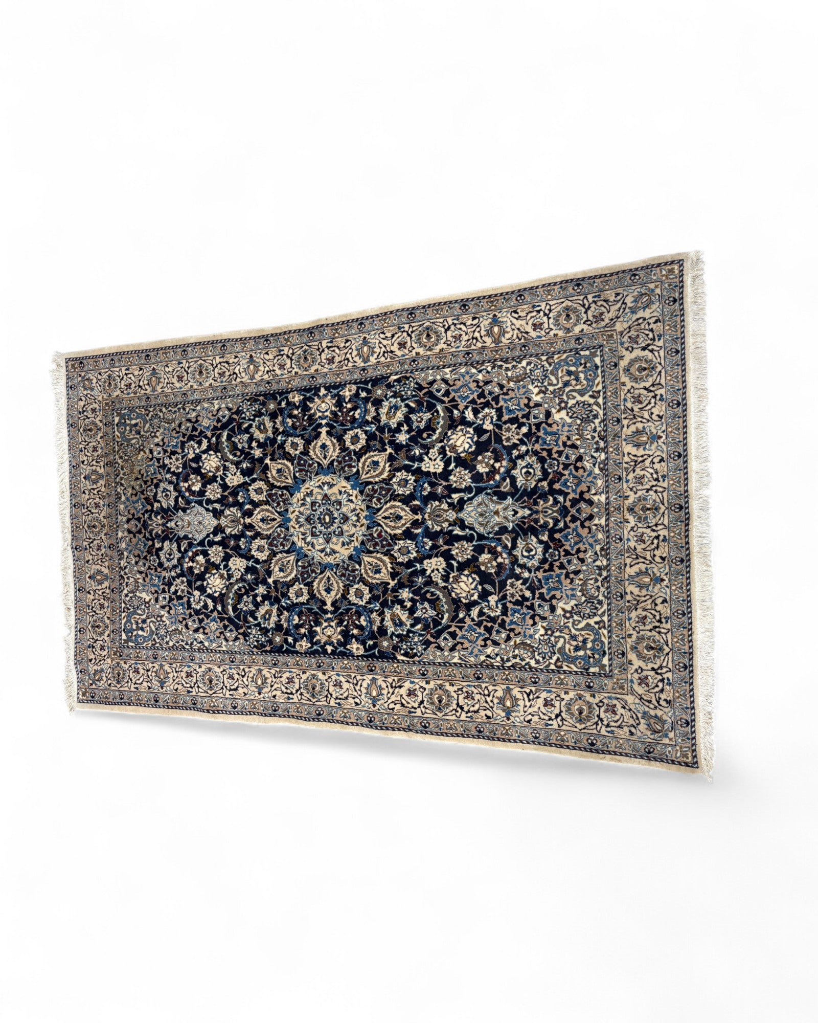 Persian Nain-Style Floral Medallion Rug – Iran | 158 x 250 cm