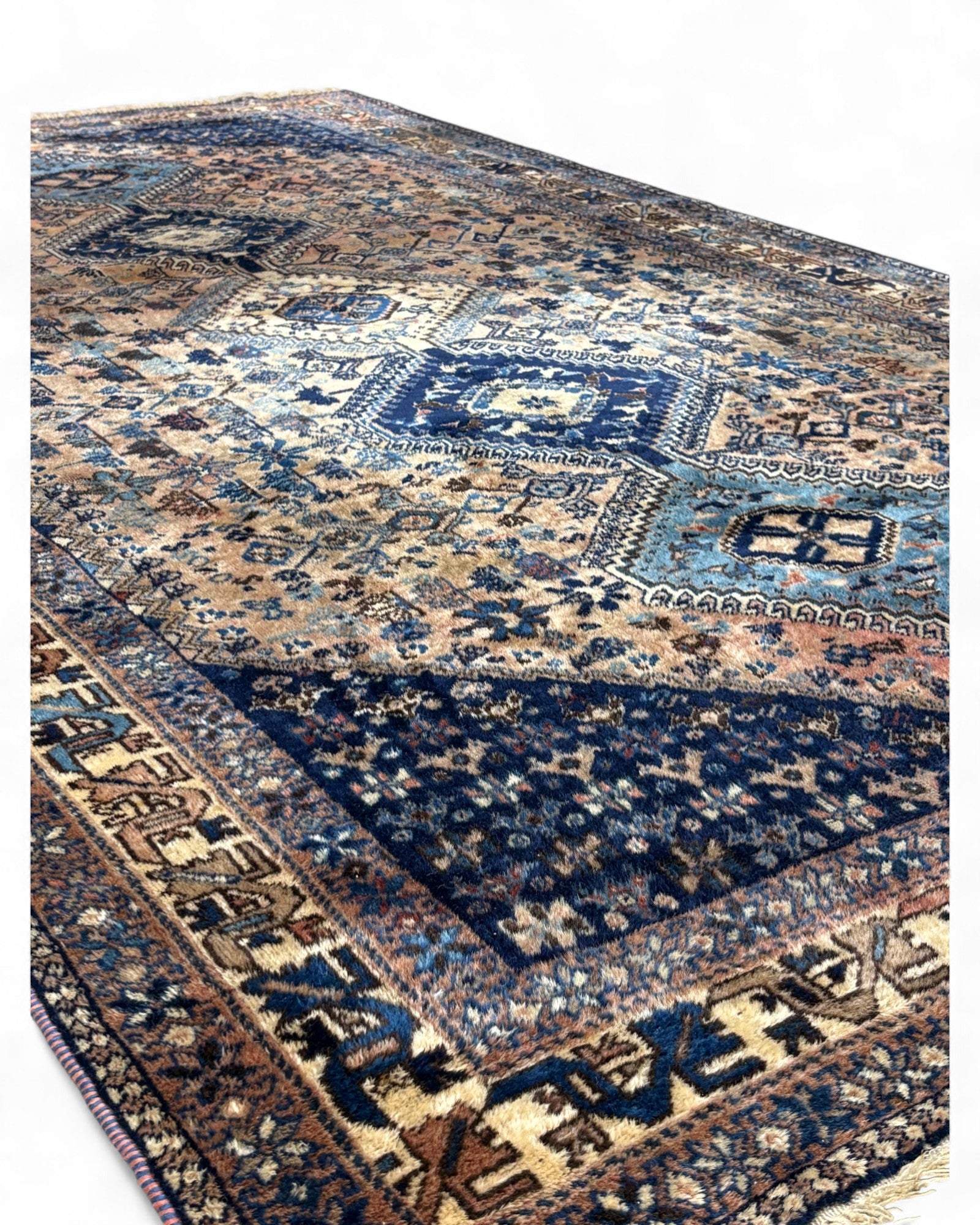 Persian Tribal Medallion Rug – Qashqai or Shiraz Region | 152 x 260cm