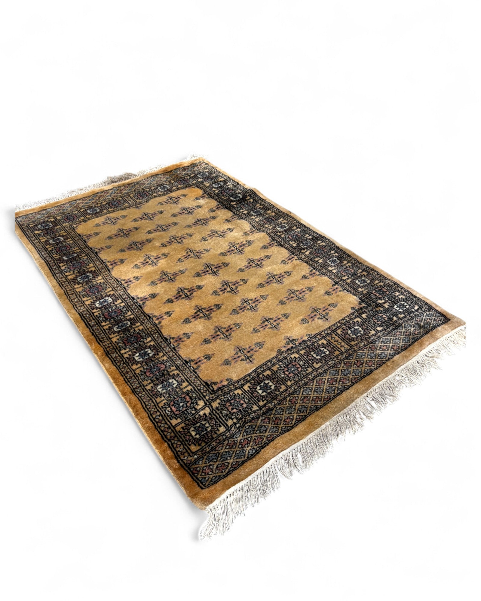Bokhara Wool Rug in Golden Ochre – Pakistan | 152 x 95 cm