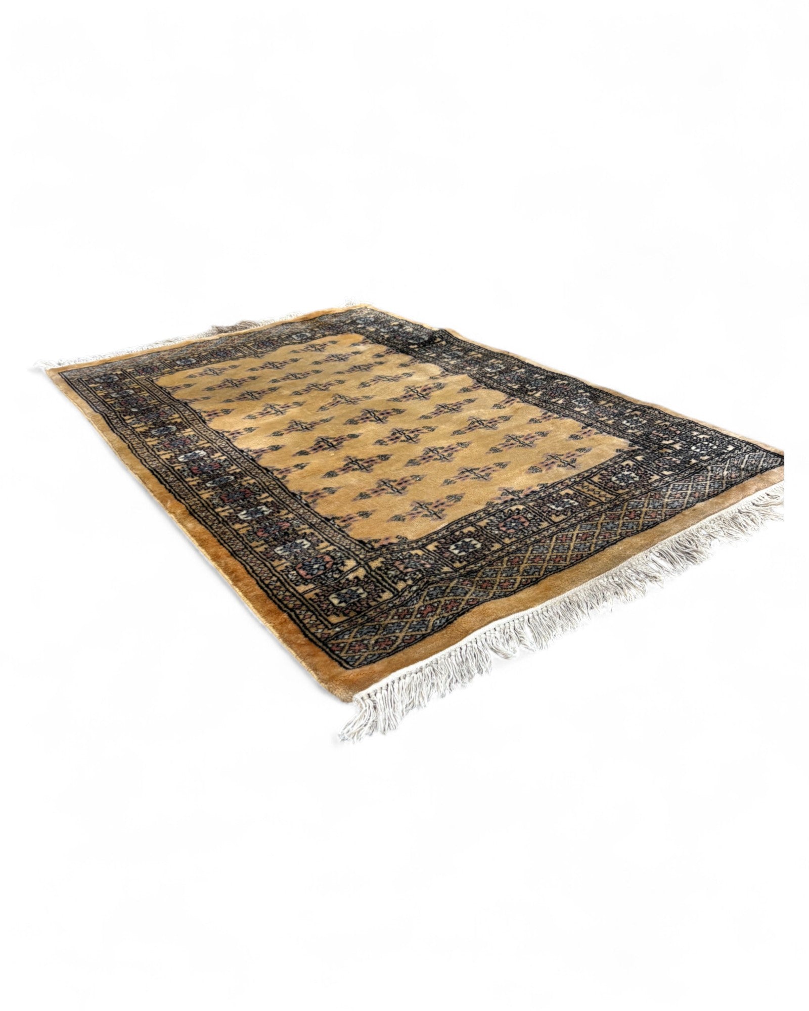 Bokhara Wool Rug in Golden Ochre – Pakistan | 152 x 95 cm