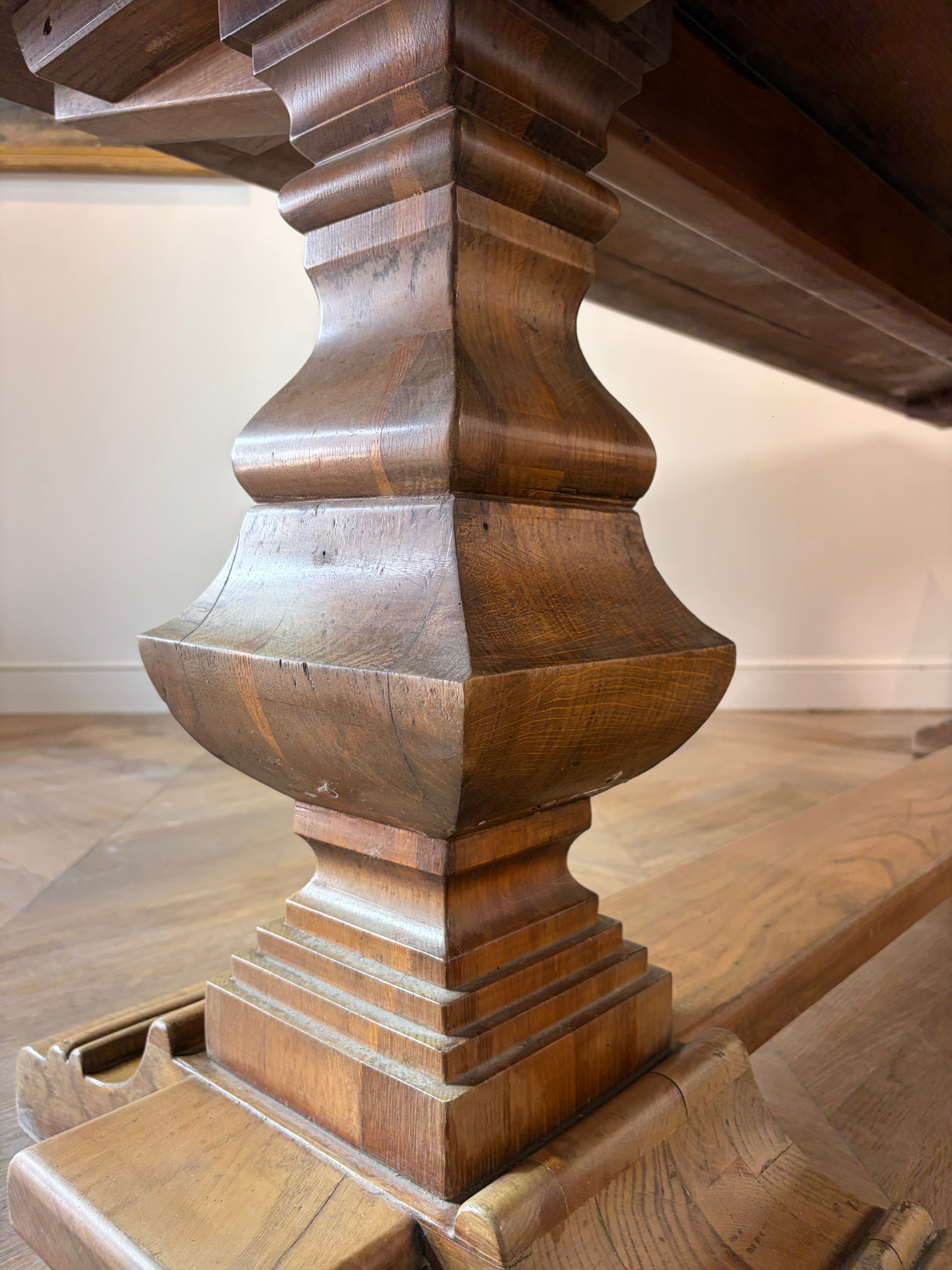 Long Oak Villa Cornaro Dining Table