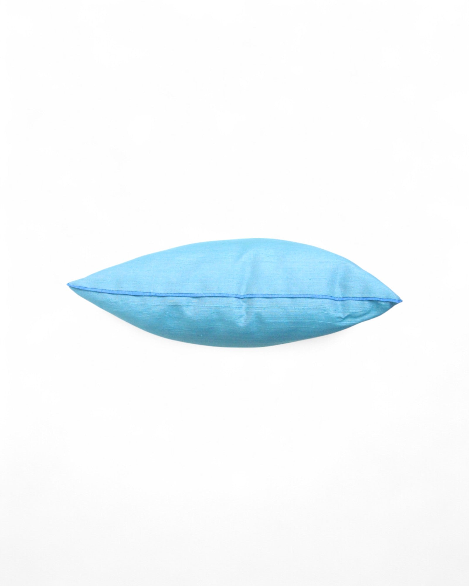 Square Silk Cushion Feat. Silk Piping
