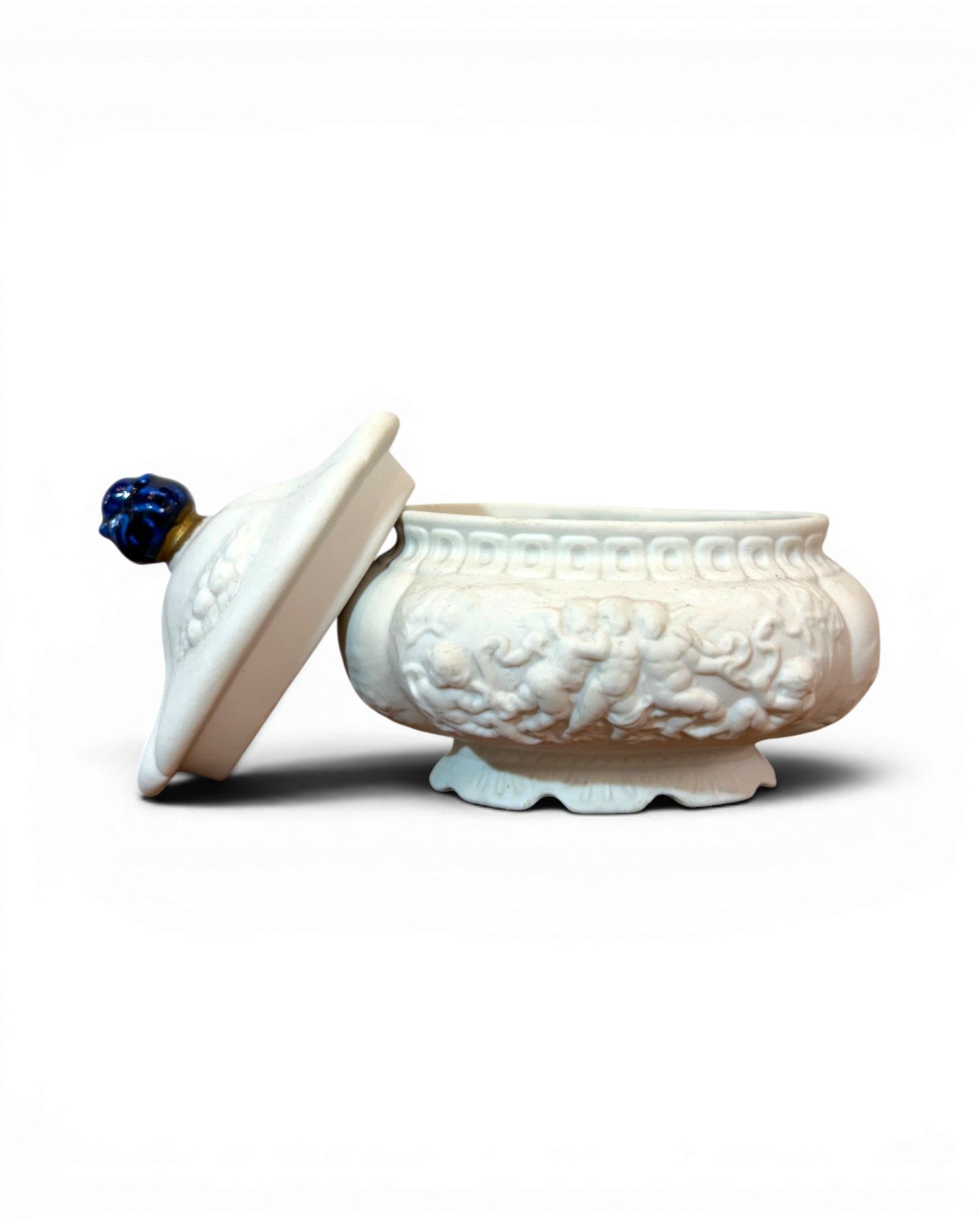 Bisquit Porcelain Renaissance Jewelry Box