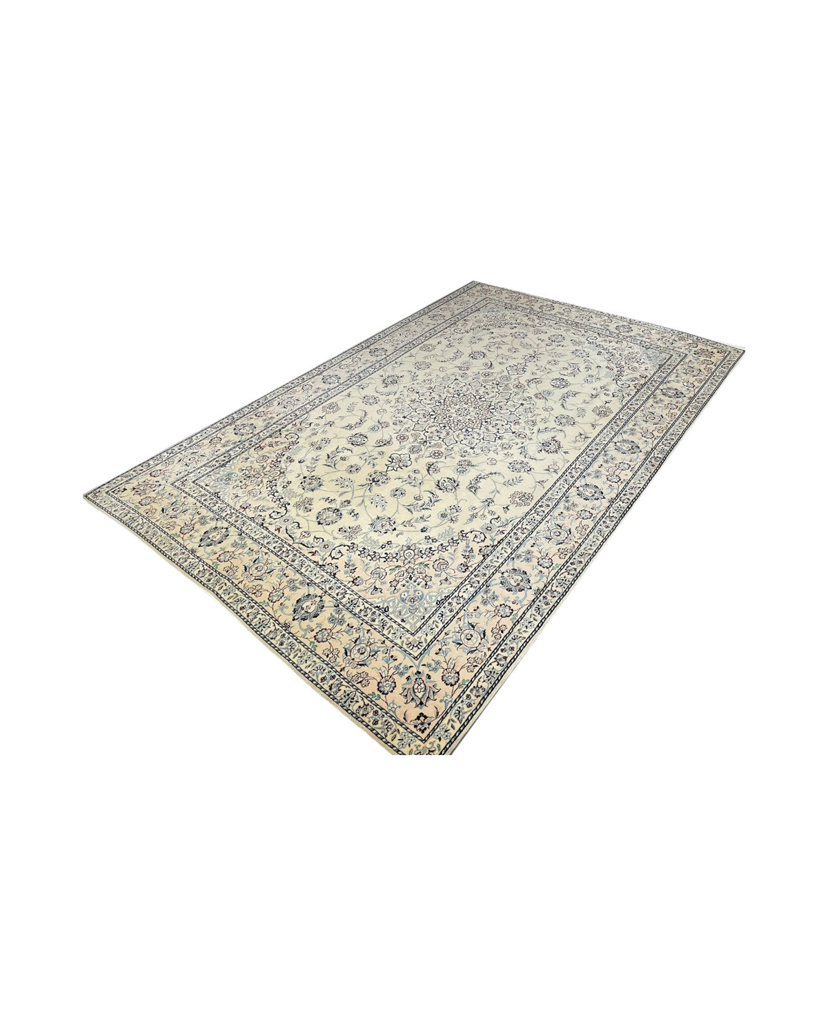 Fine Persian Nain Carpet – Medallion Design | 320 x 205 cm - Surround Living - 2