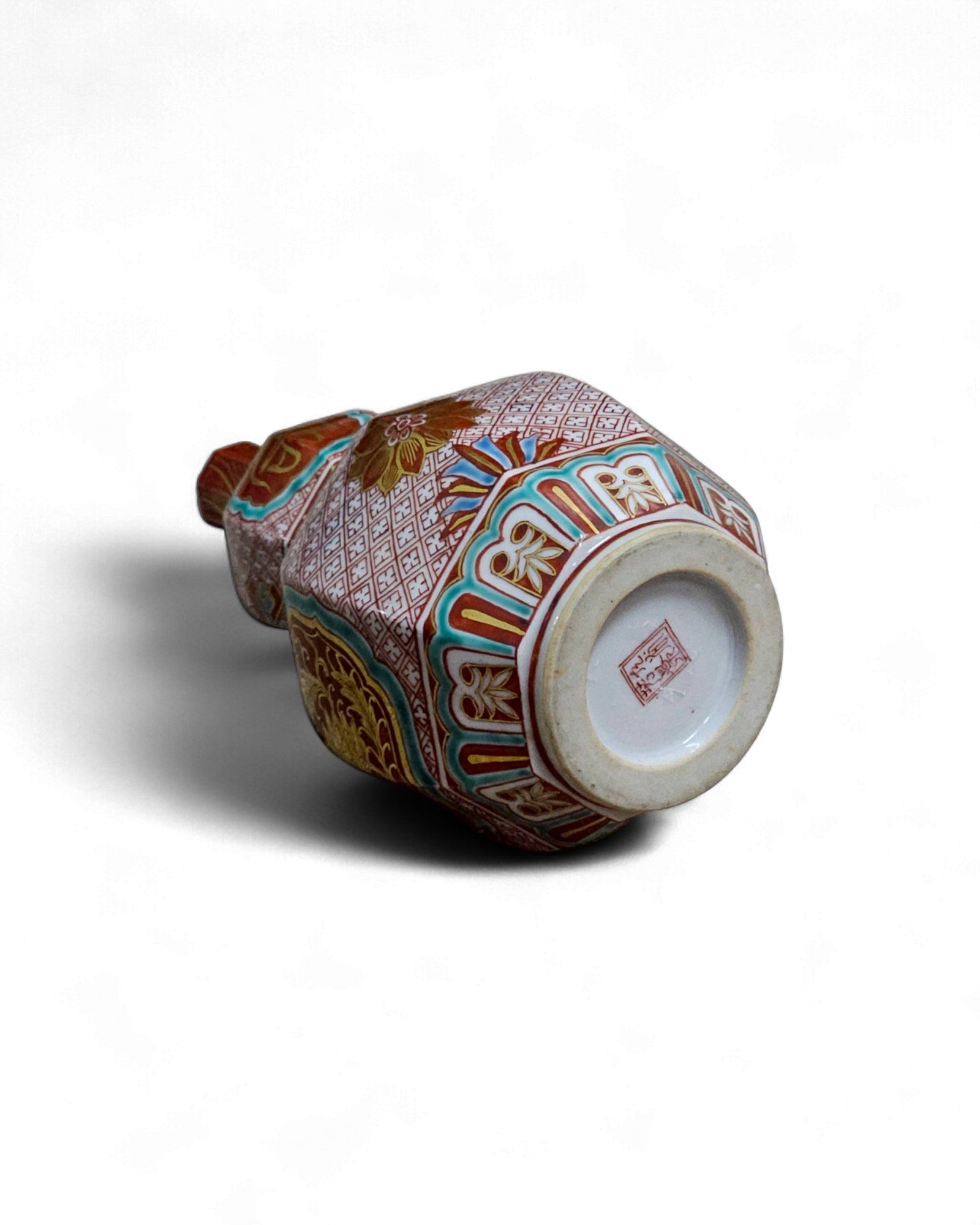 Japanese Kutani Double-Gourd Vase with Gilded Motifs