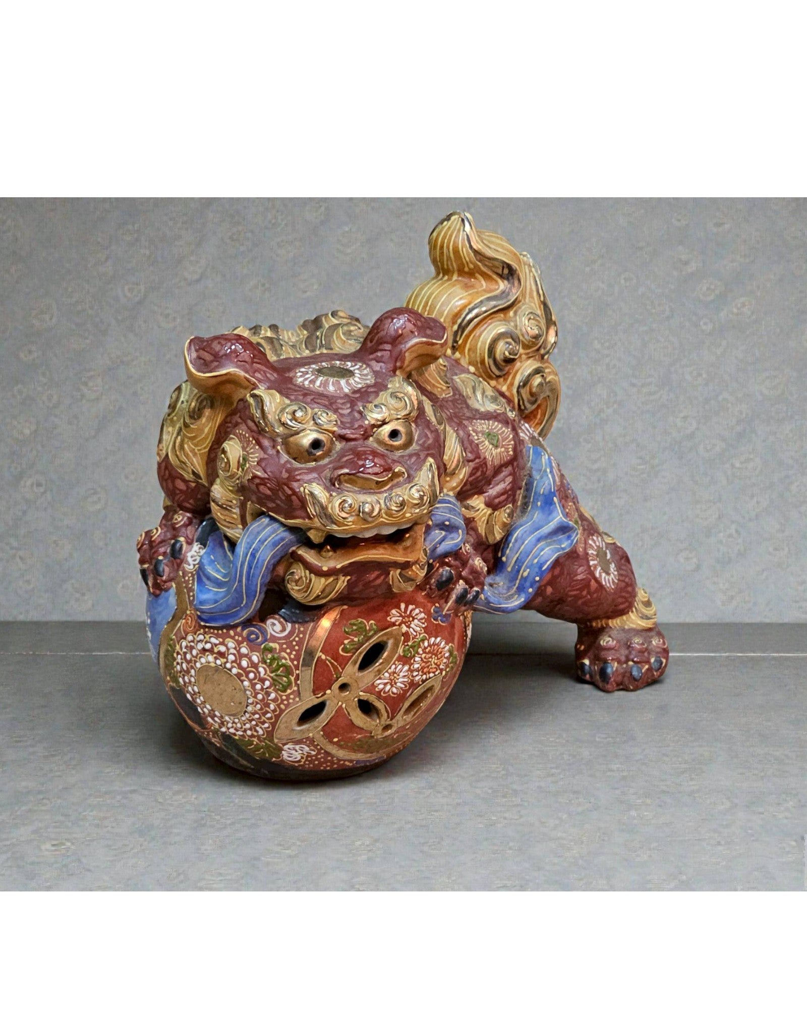 Kutani Ware Shishi (Lion Dog)
