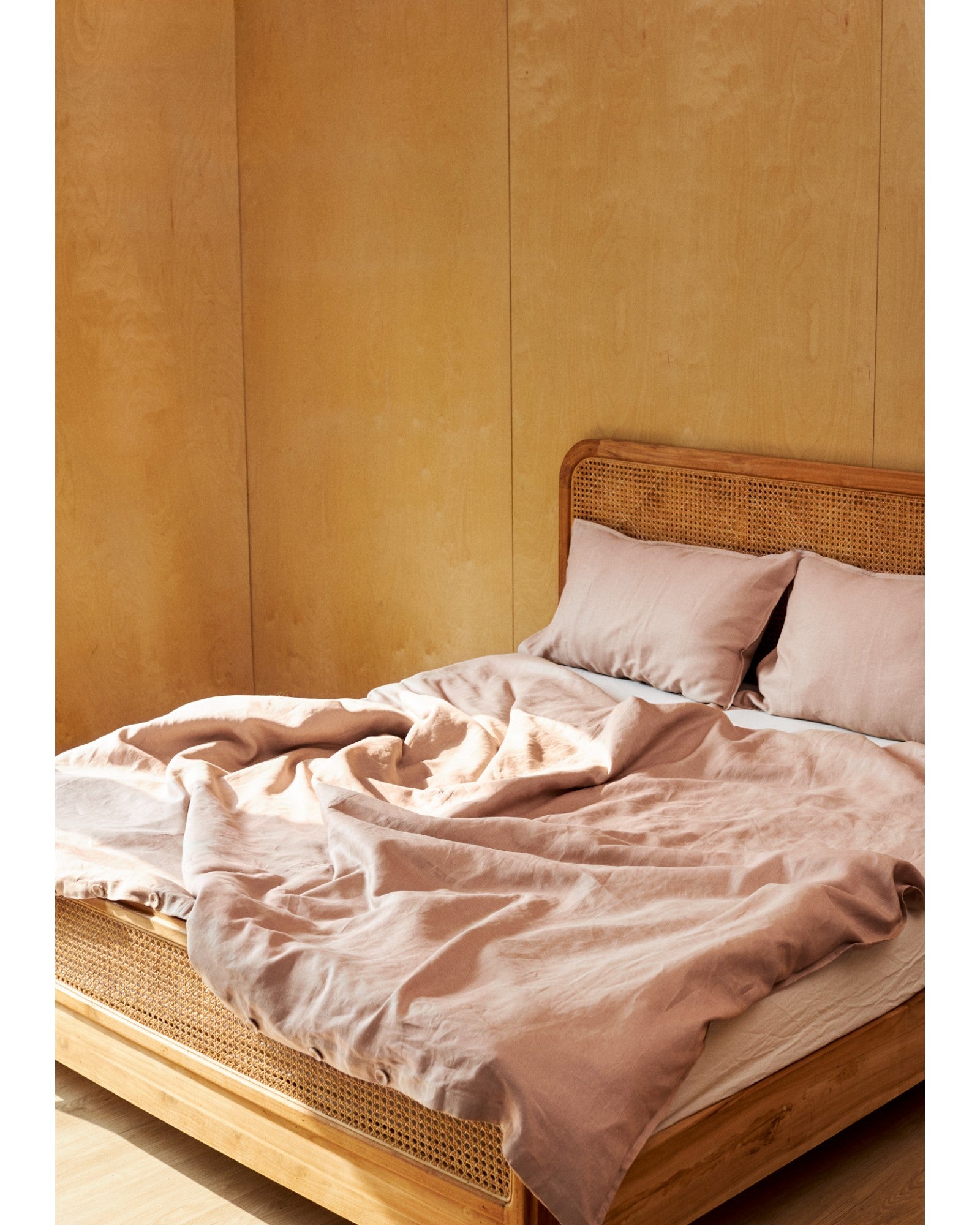Linen Bedding Set Covers, Nude Pink - Surround Living - 8