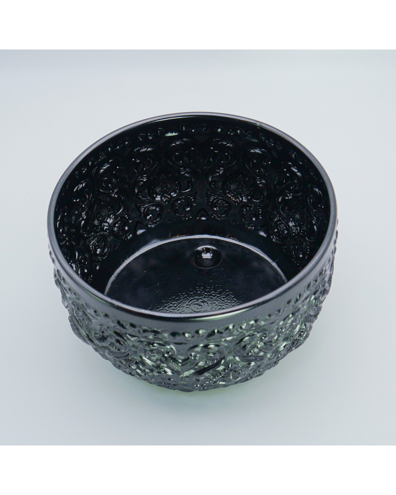 Thai Embossed Aluminium Bowl (M) - 22cm, Green