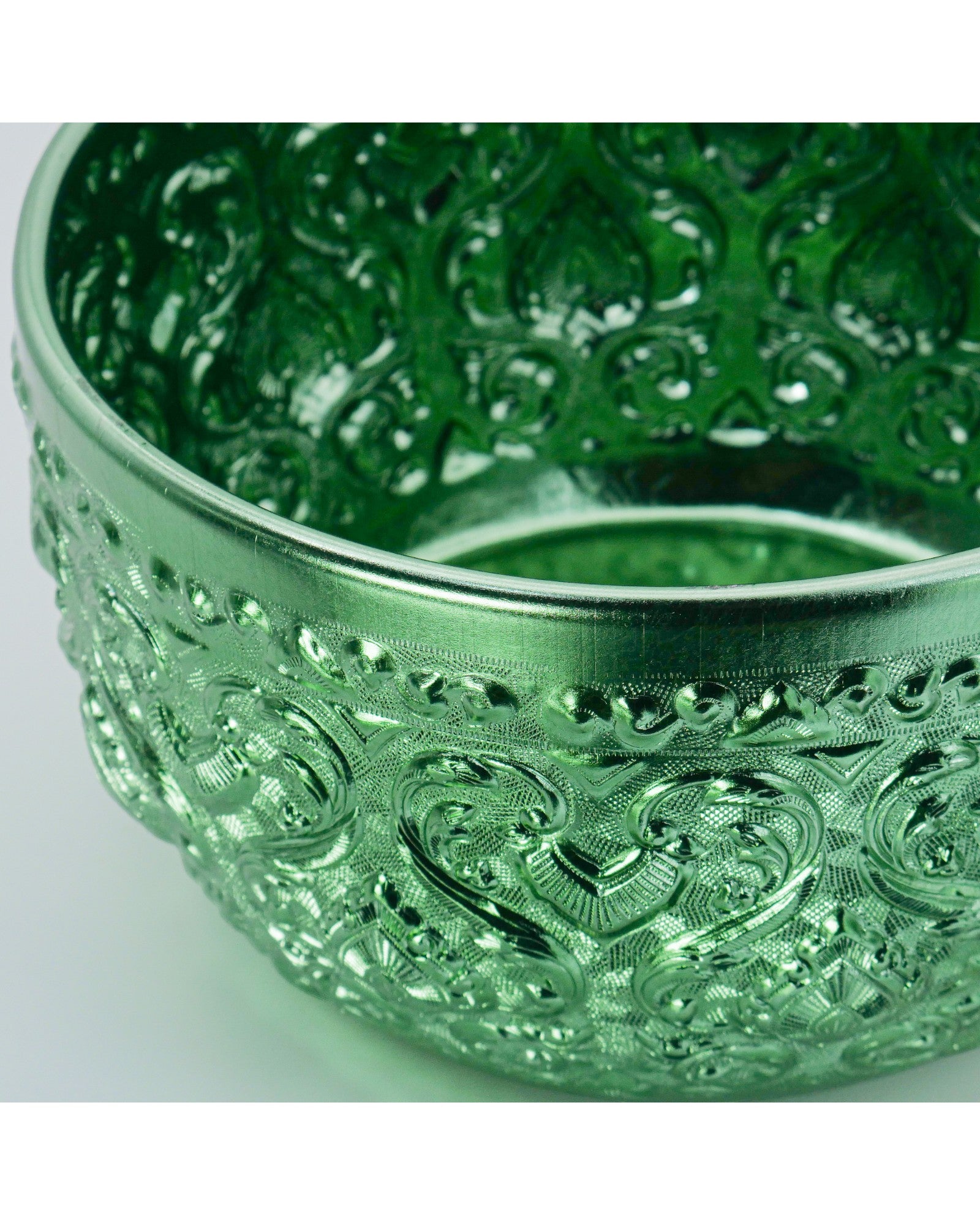 Thai Embossed Aluminium Bowl (M) - 22cm, Green