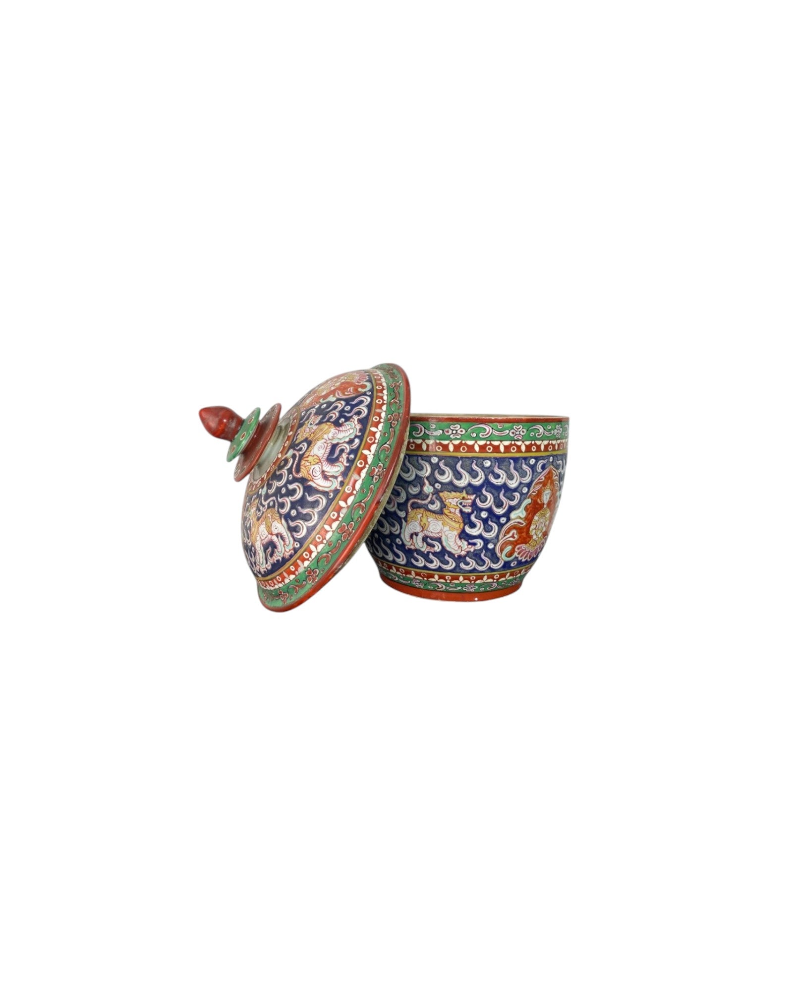 เบญจรงค์ (Benjarong) Antique Porcelain Pot