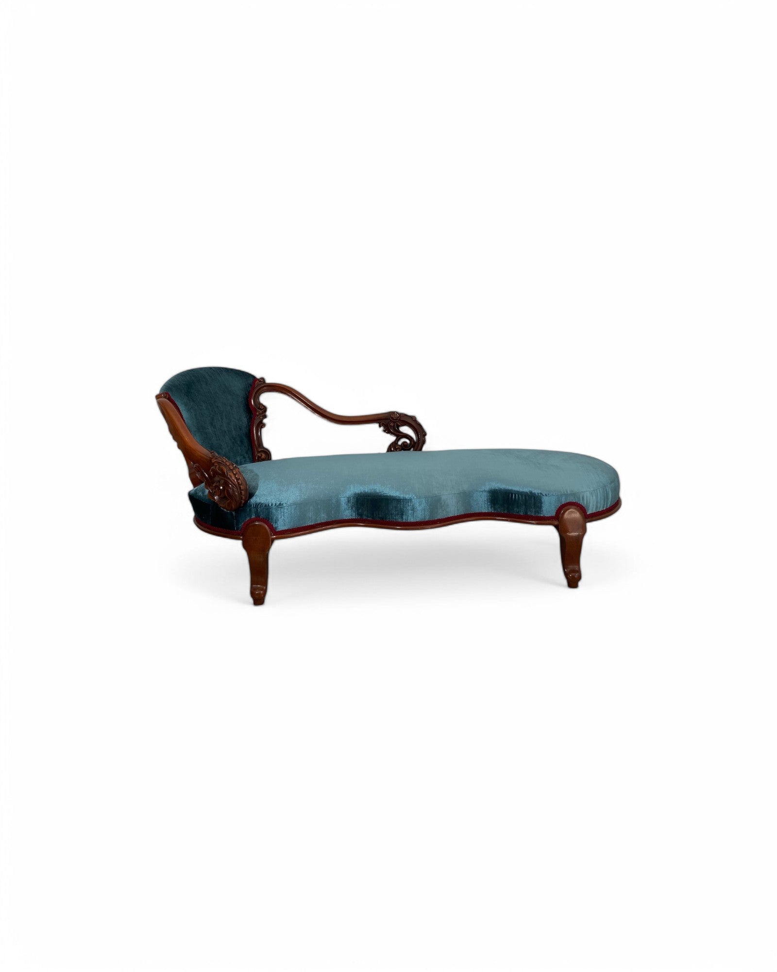 1870s Victorian Blue Velvet Chaise Longue