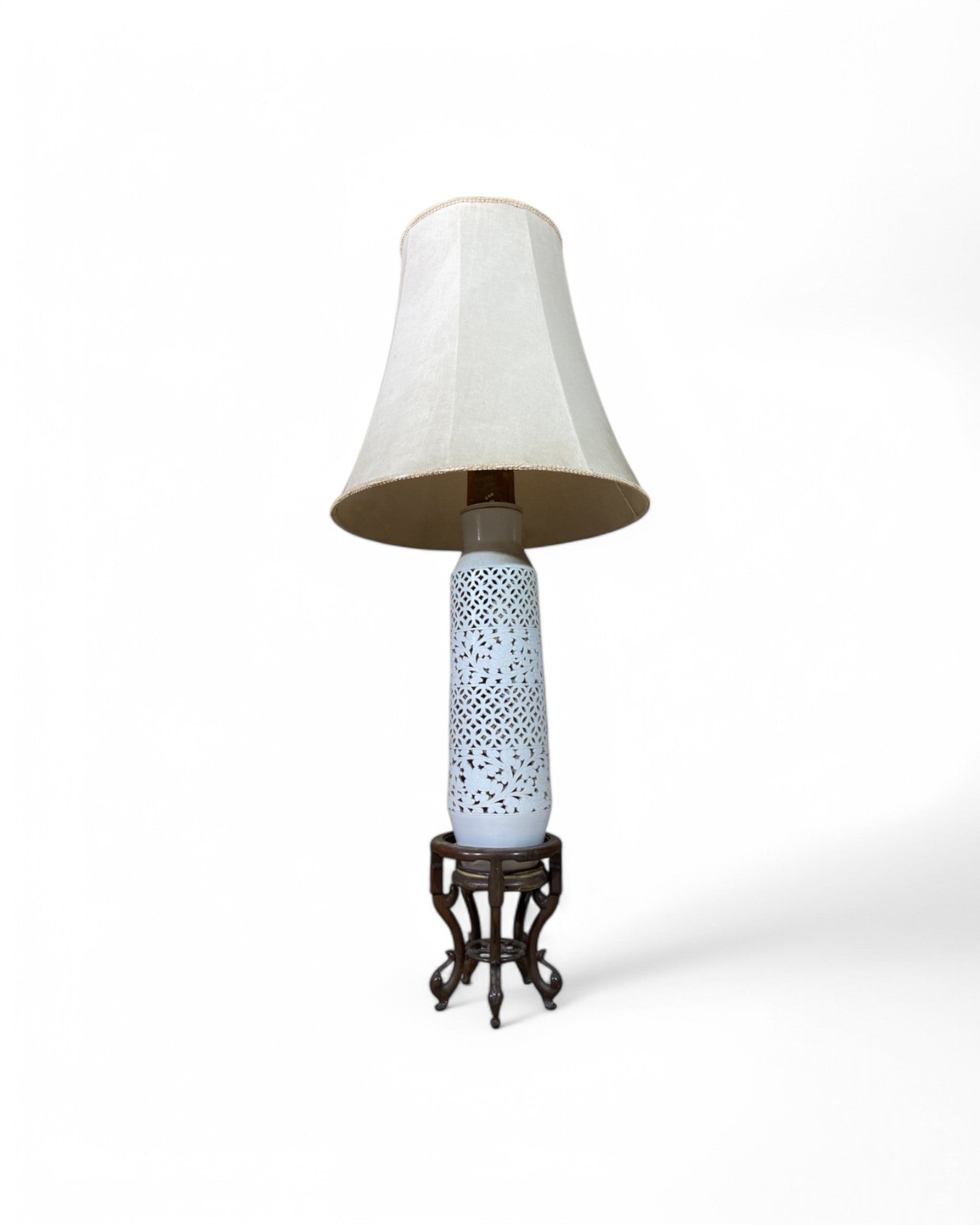 Oriental Porcelain Floral Body Floor Lamp with Wooden Base
