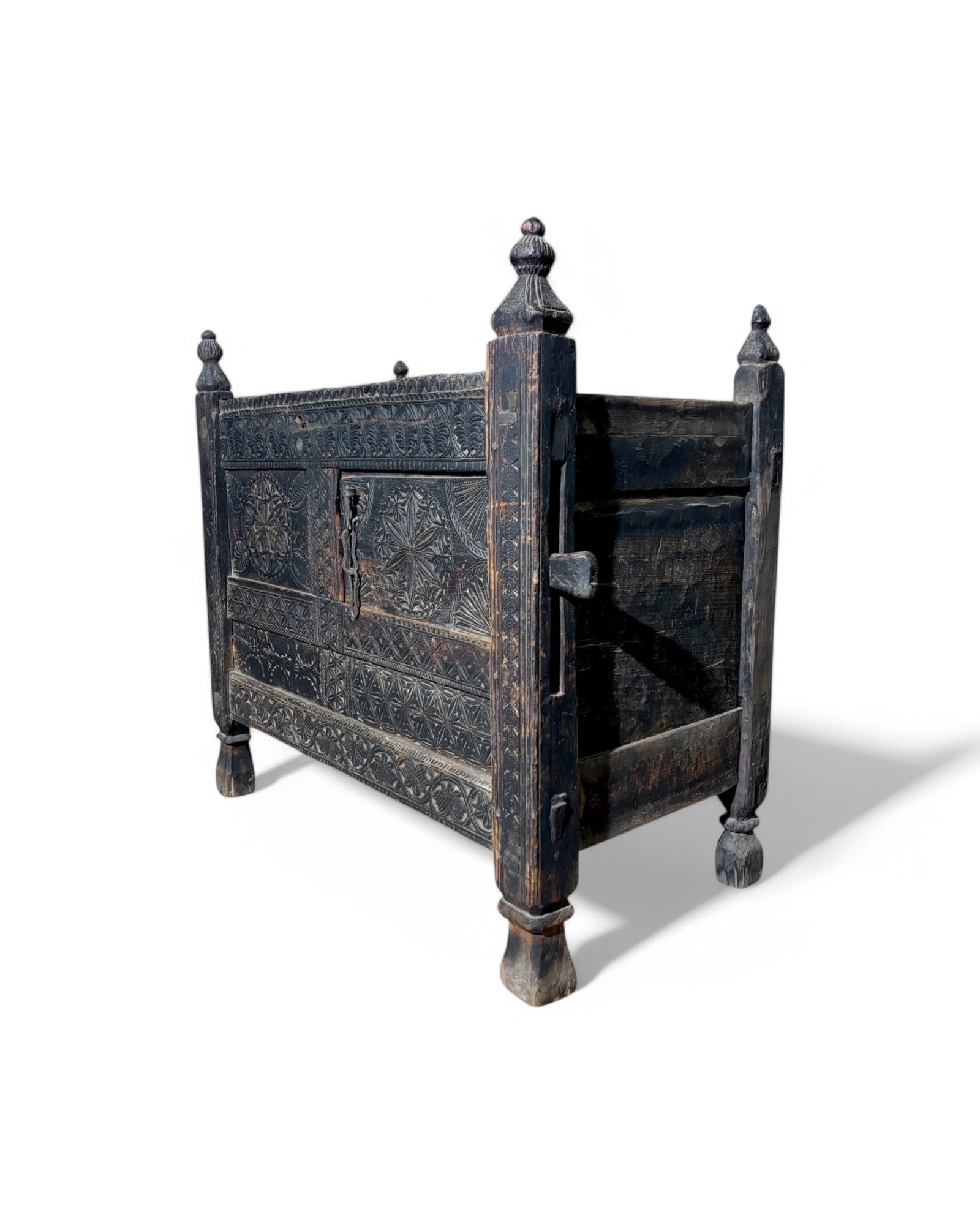 Royal Indian Engraved Black Antique Sliding Door Buffet