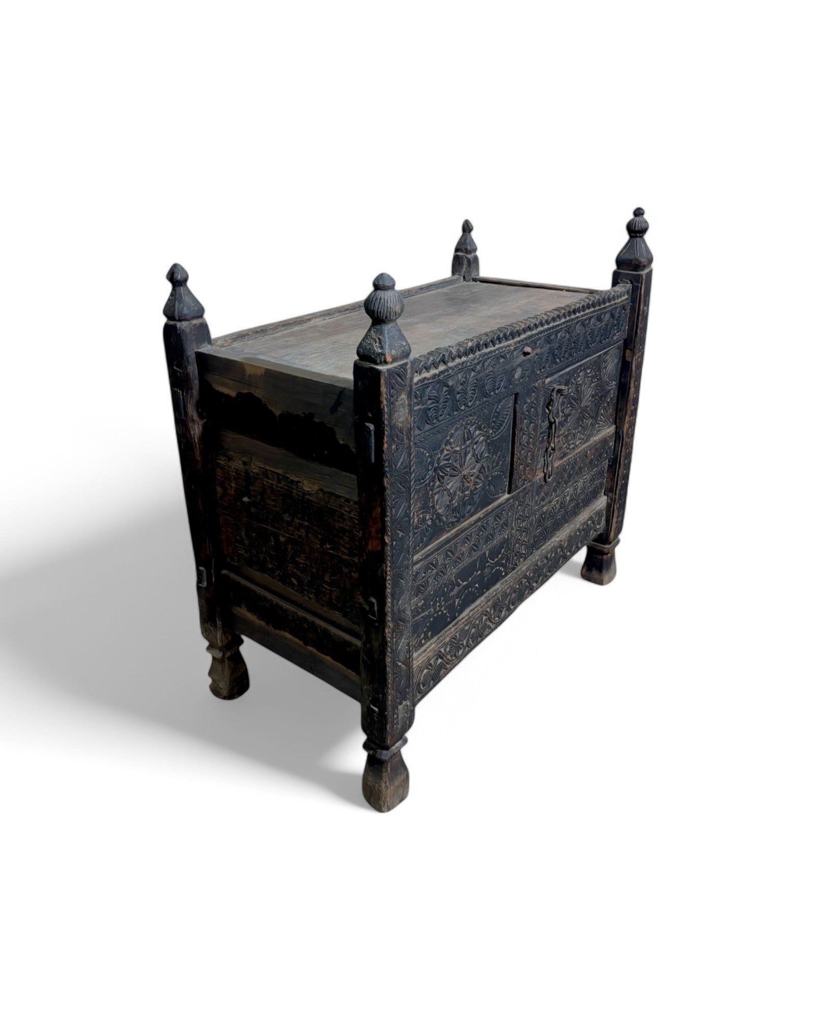Royal Indian Engraved Black Antique Sliding Door Buffet