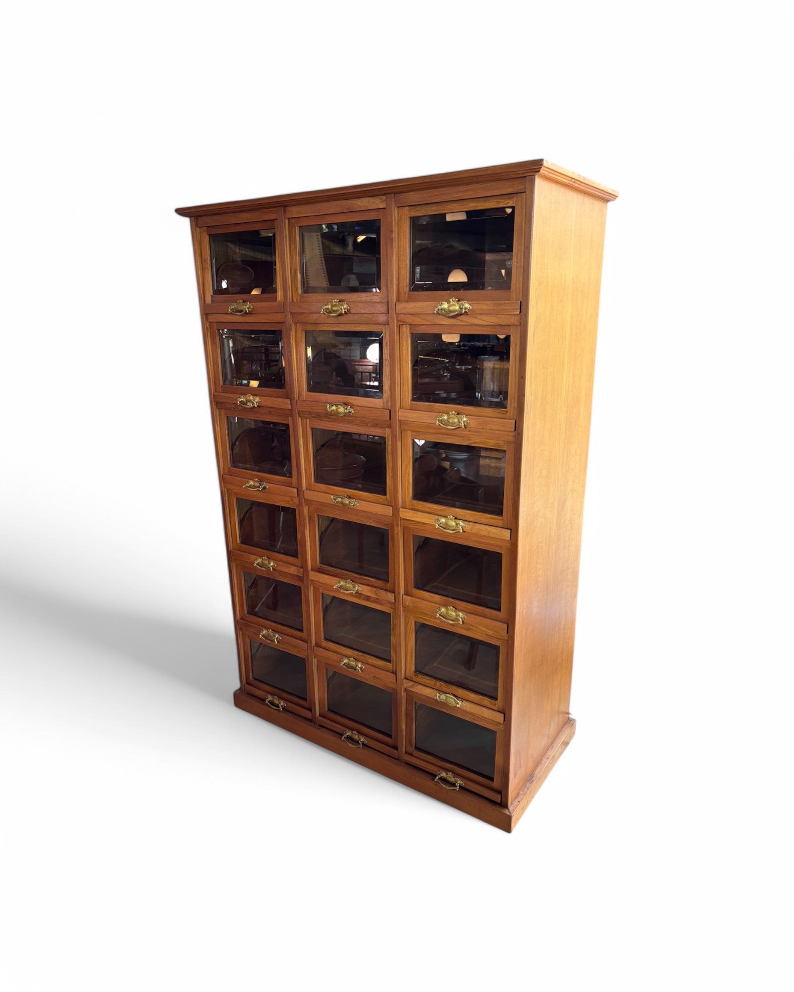 Fleur Vintage Gold Handle Medicine Cabinet