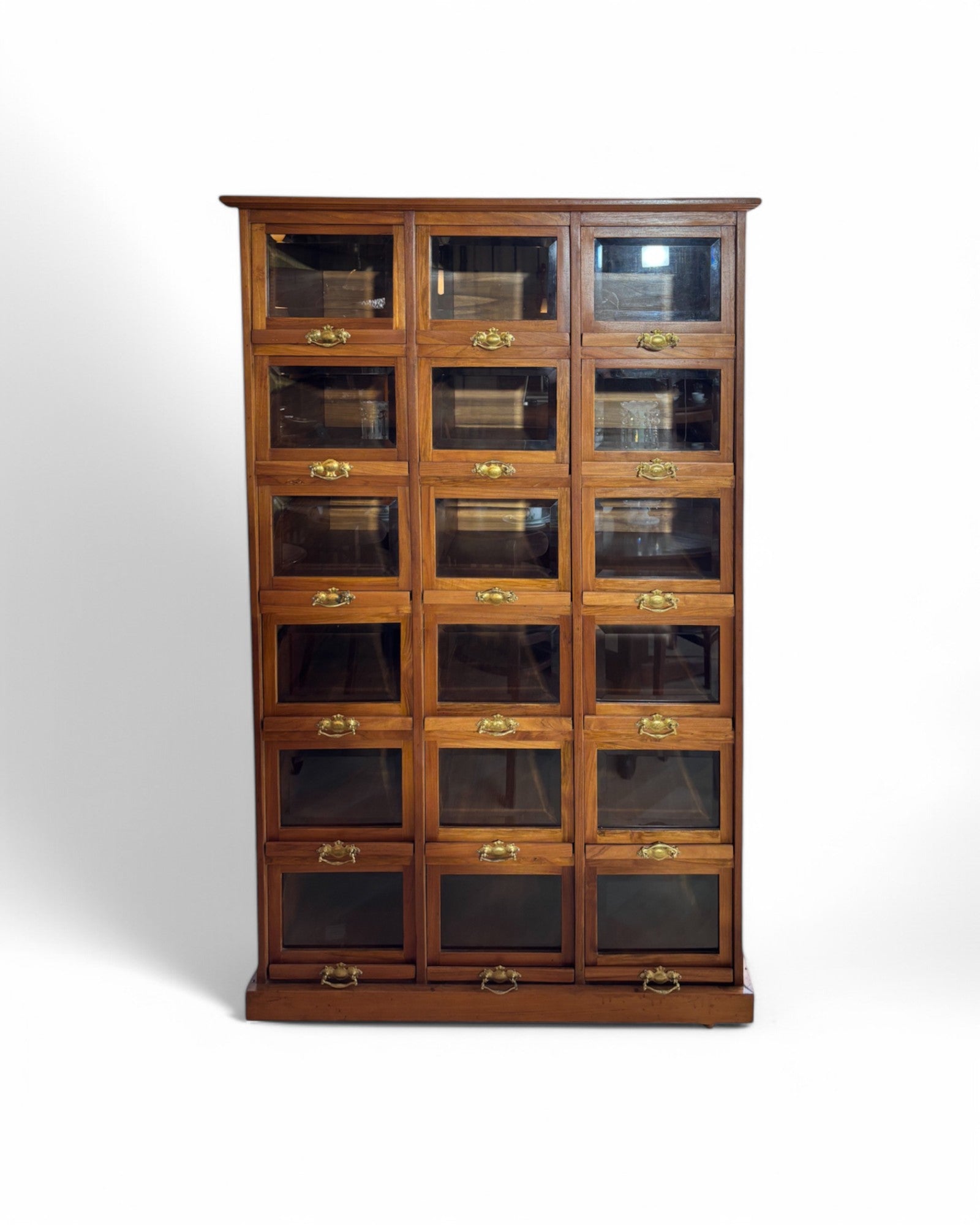 Fleur Vintage Gold Handle Medicine Cabinet